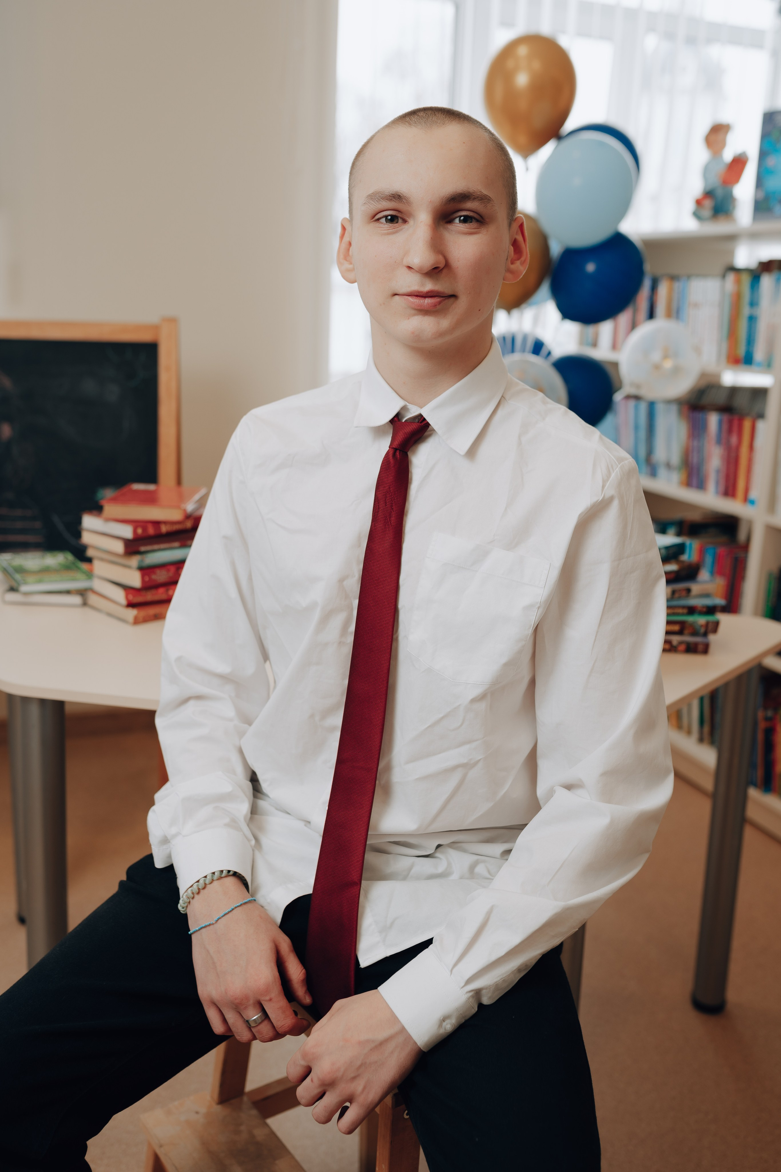 9 класс 1 школа. Фотограф Торопец Кристина Абрамова Kanwellia photography