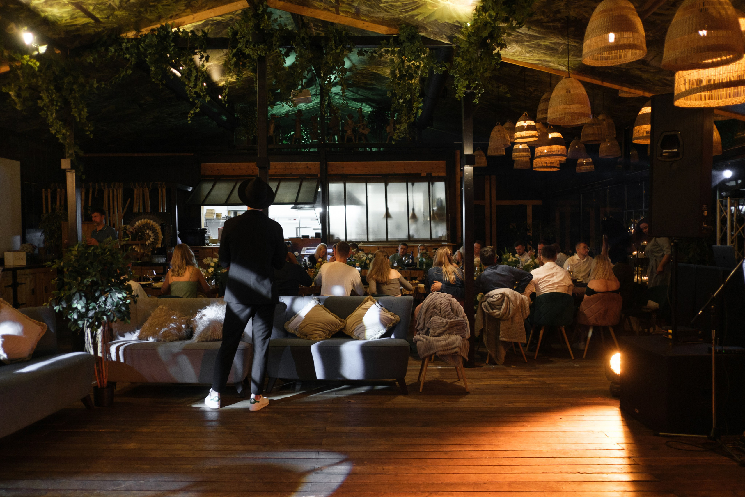 Кот и Дракон. Свадебный Видеограф Фотограф в Сочи