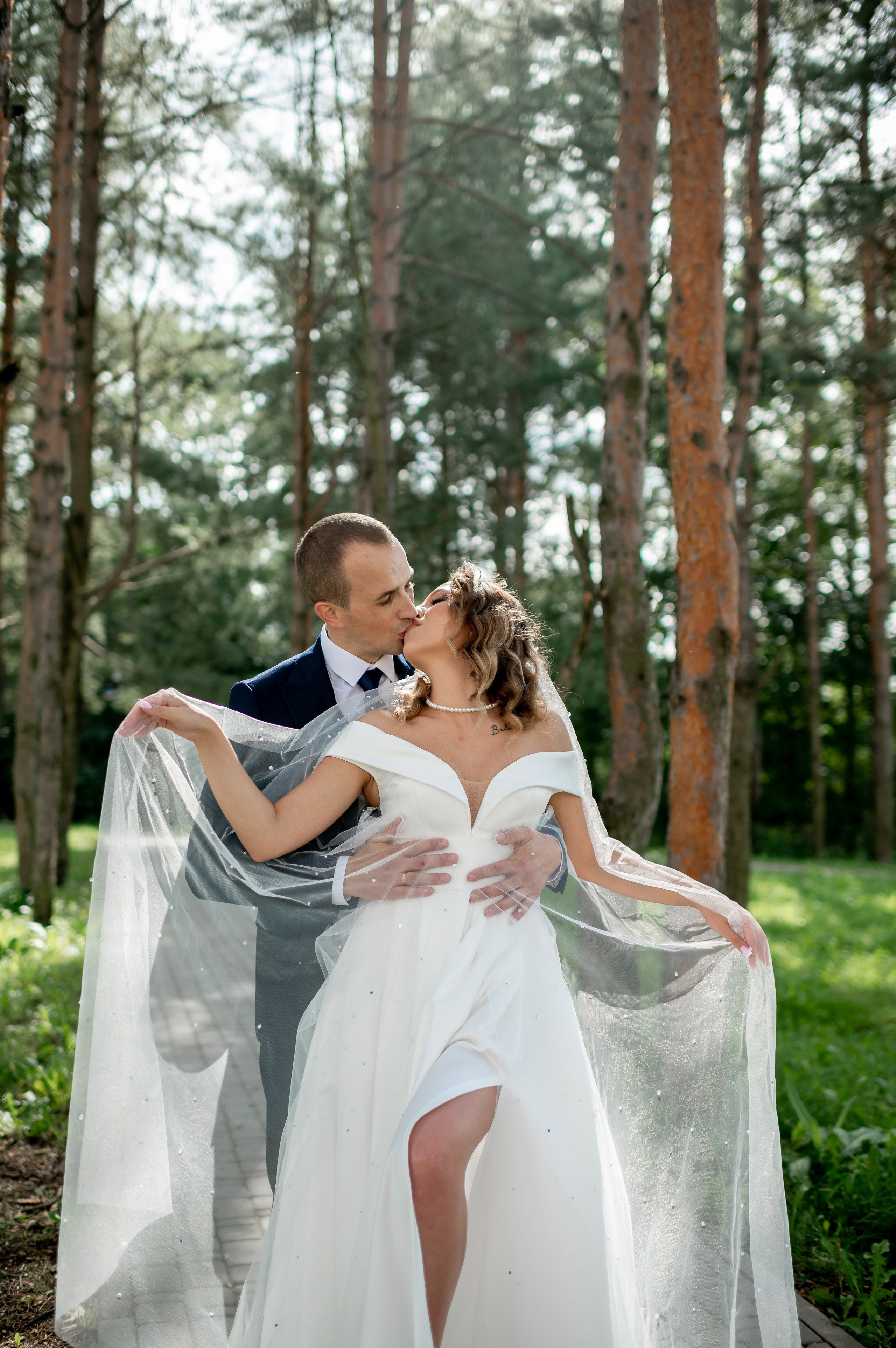 Людмила и Михаил (свадебная прогулка и регистрация в г. Кингисеппе). Портретный, семейный и свадебный фотограф в Санкт-Петербурге и в Пушкине Ширяев Денис