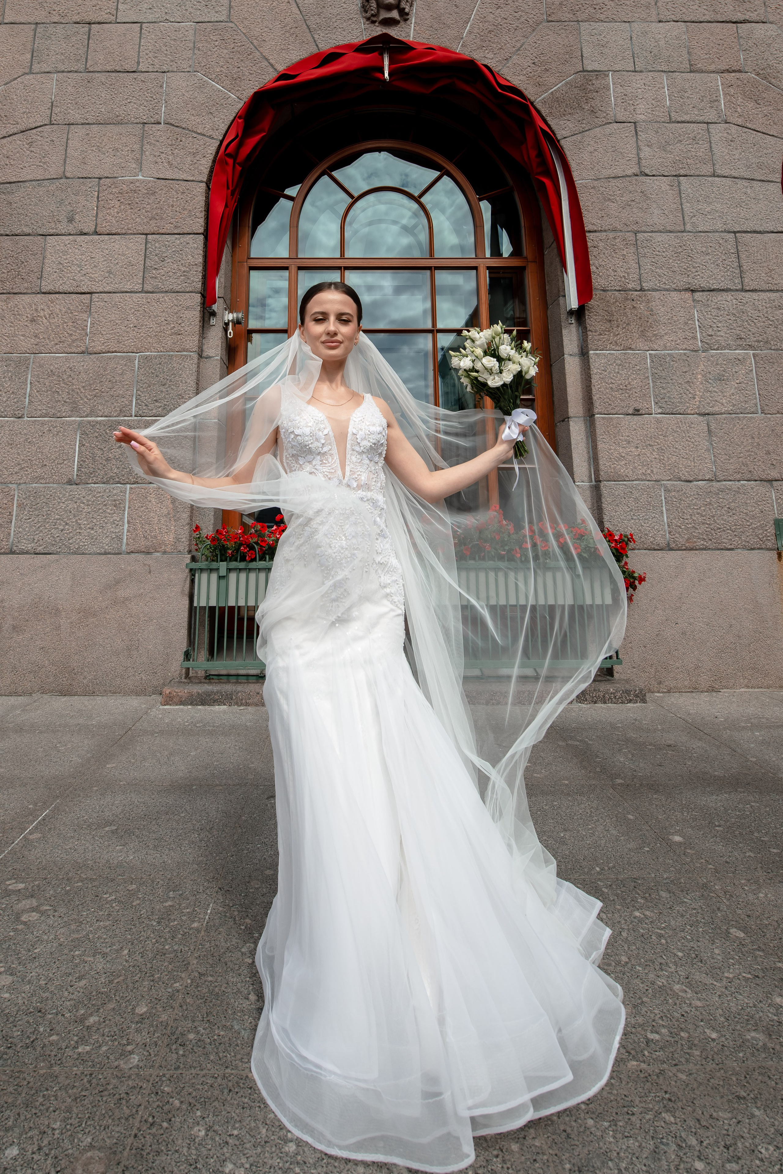 Елизавета и Максим (фотосессия у Дворца Штиглица, набережная Мойки и у Законодательного собрания). Портретный, семейный и свадебный фотограф в Санкт-Петербурге и в Пушкине Ширяев Денис