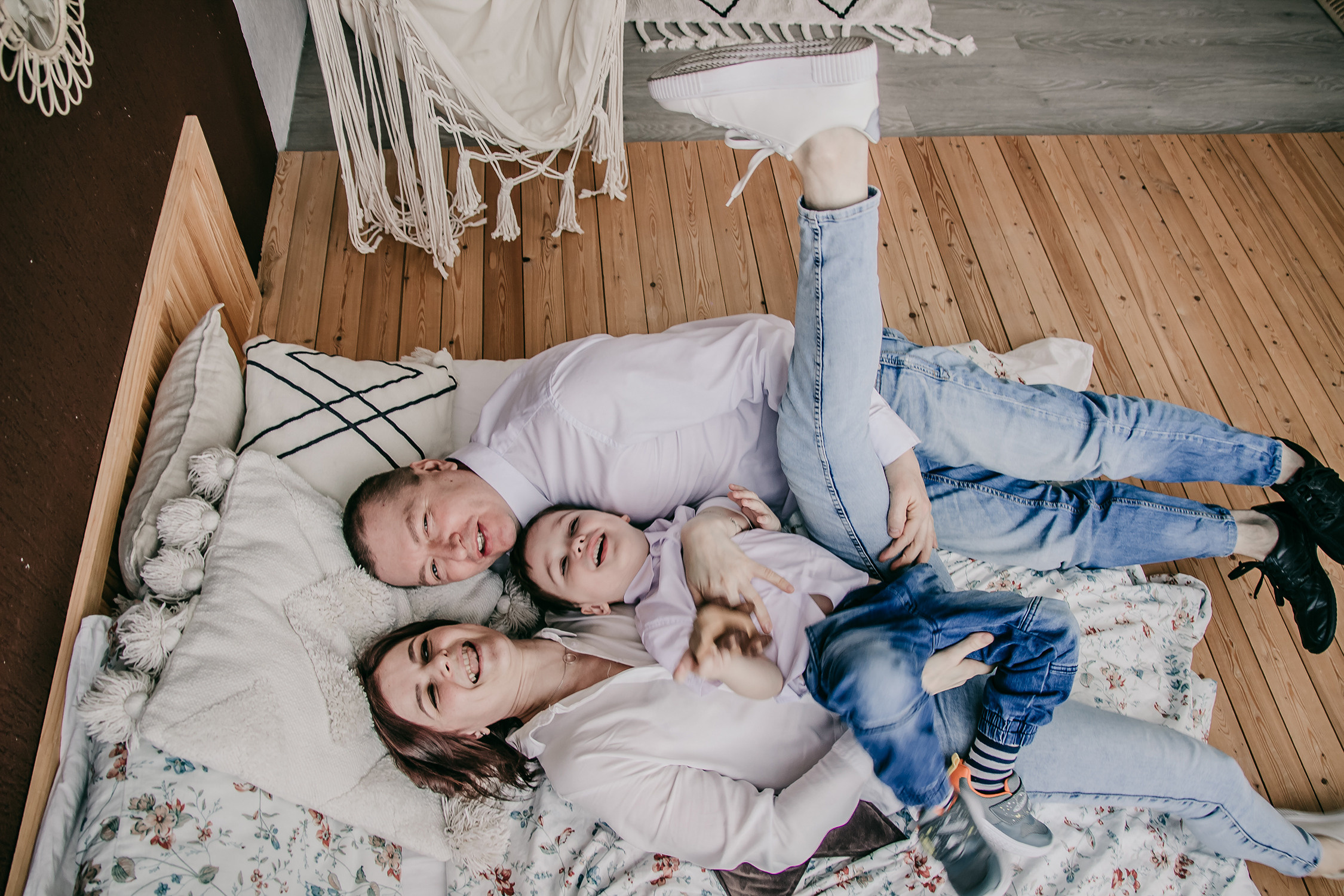 Ярослава, Евгений и их сын Енисей. Фотограф Регина Крикунова г. Красноярск