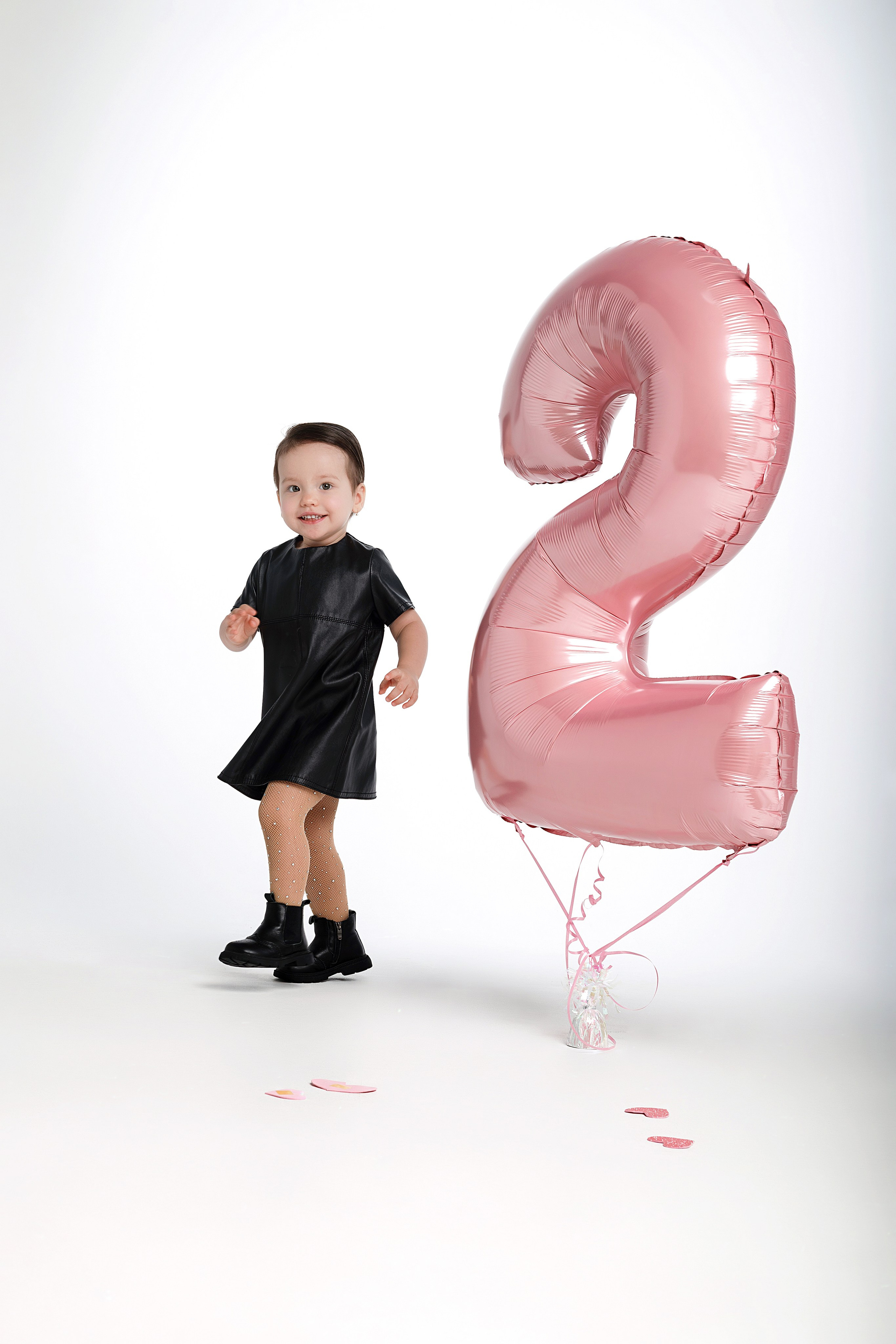 Детская фотосессия на 2 годика в Сочи. Детский студийный фотограф Сочи