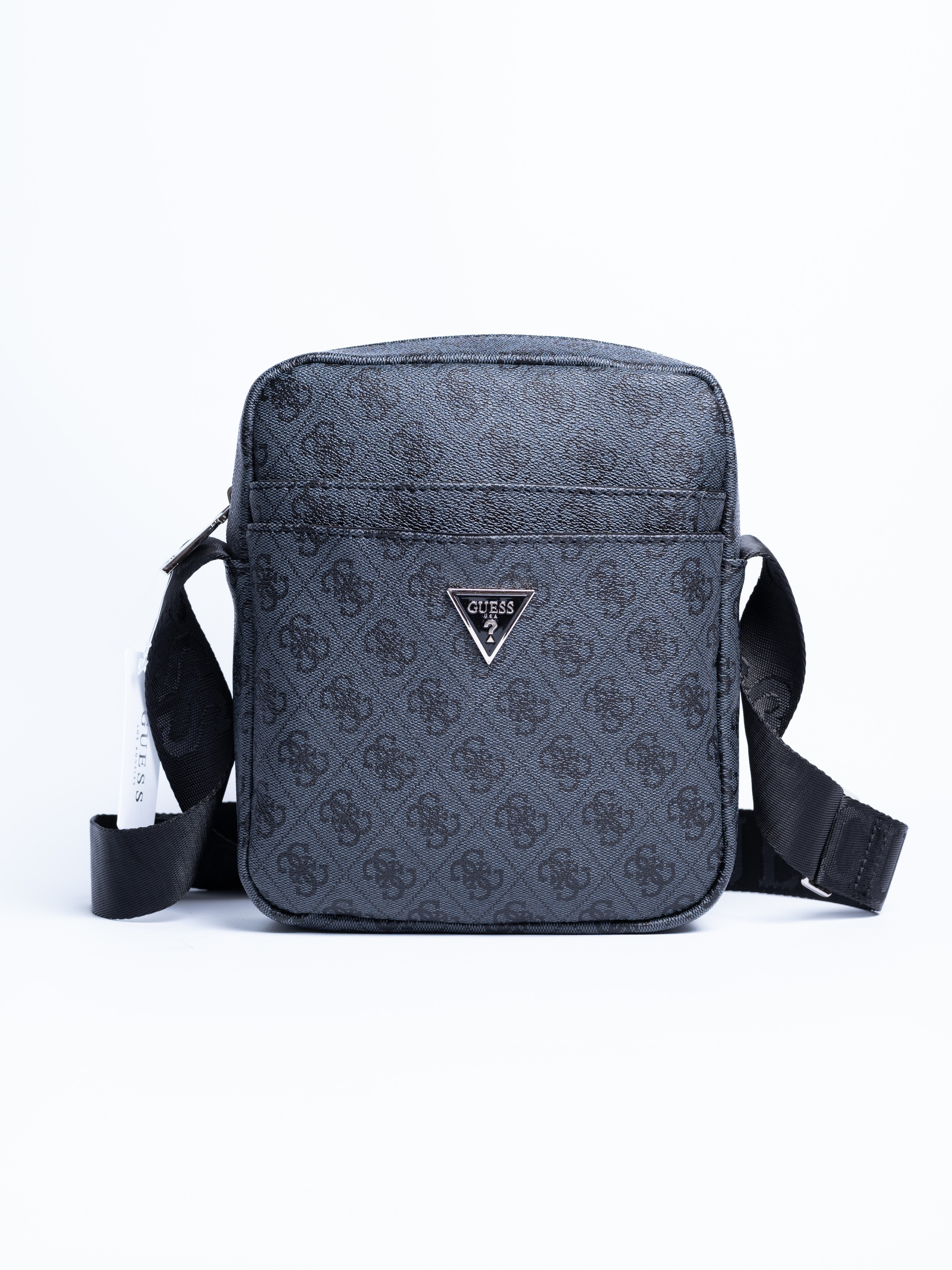 Мужские сумки. Предметный фотограф, фото для маркетплейсов Пятигорск, КМВ