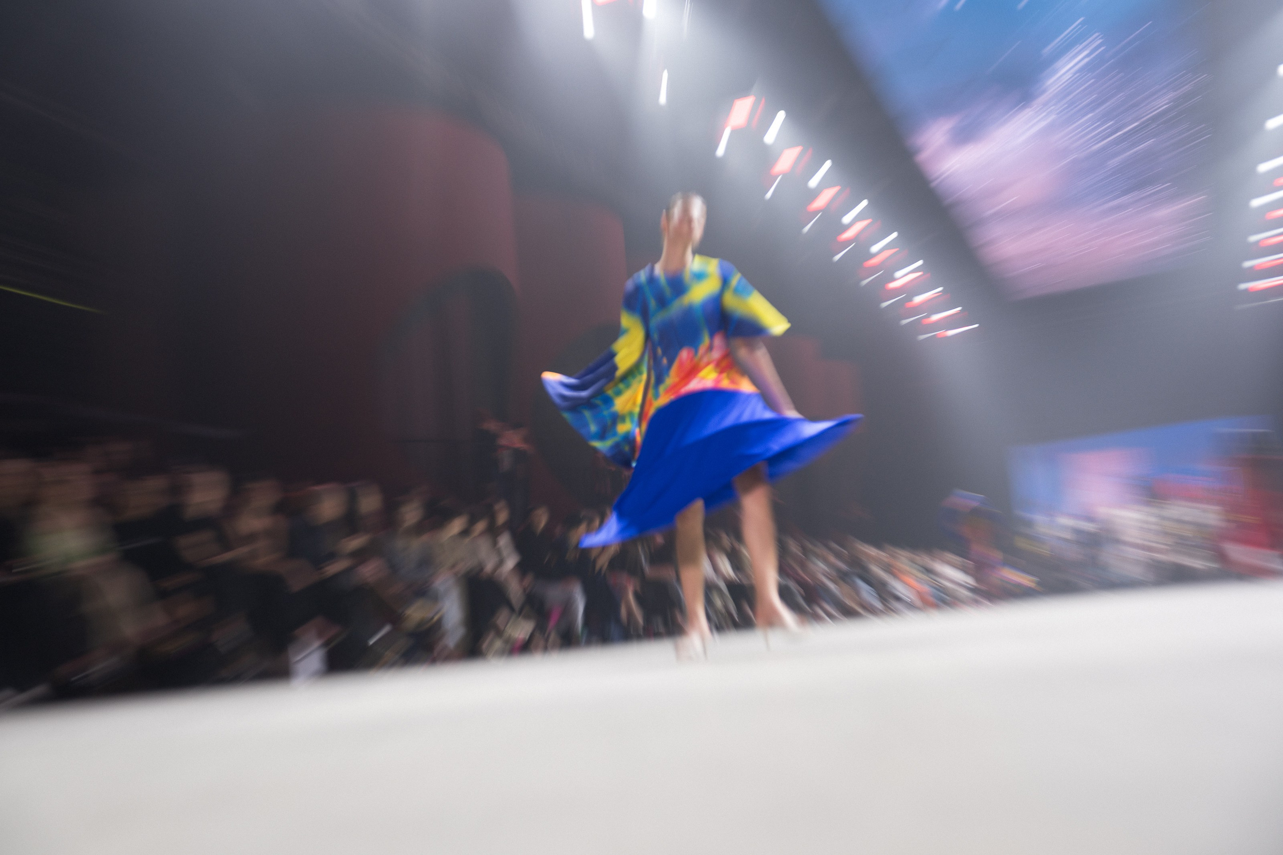 Показ Школы дизайна НИУ ВШЭ. Фотограф Николай Прокофьев модельные тесты в Москве