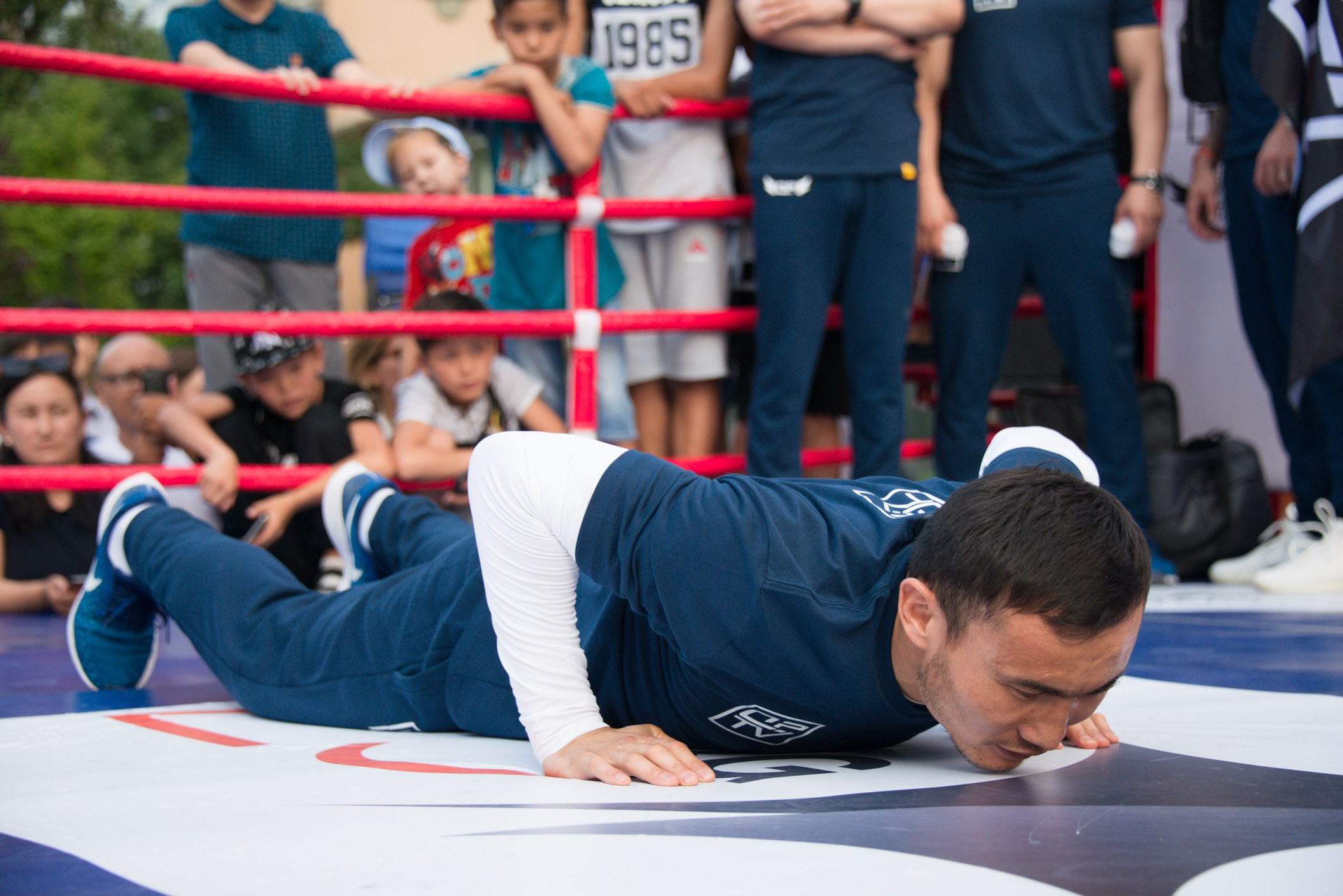 Бокс. Фотосъёмка. Фотограф Сергей Авдеев-семейный и детский фотограф в Алматы