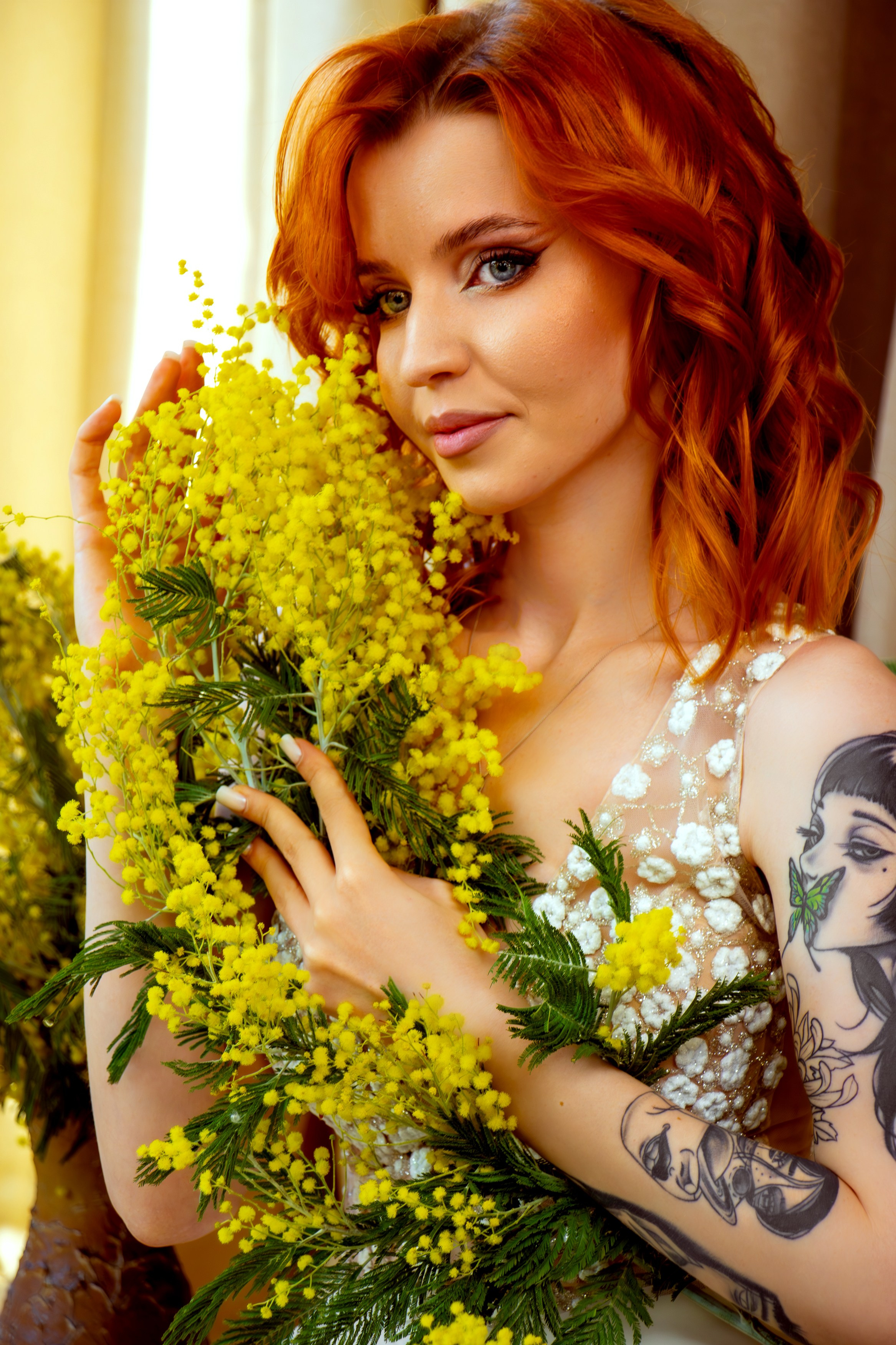 Анна в мимозе. Фотограф Татьяна Матрос