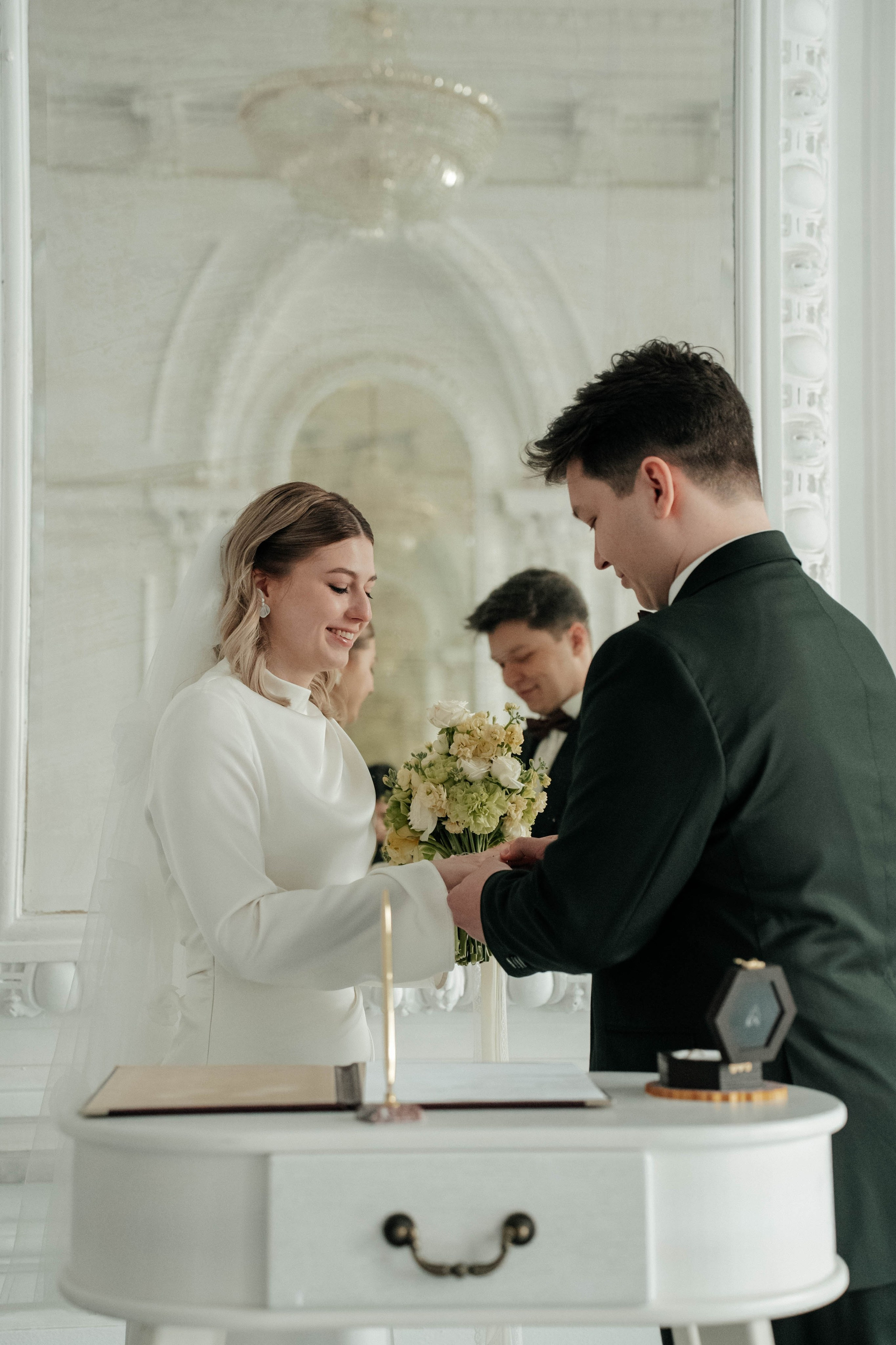 Евгений и Анастасия / Особняк Спиридонова, МГУ. Свадебный фотограф Москва Александра Аверкова