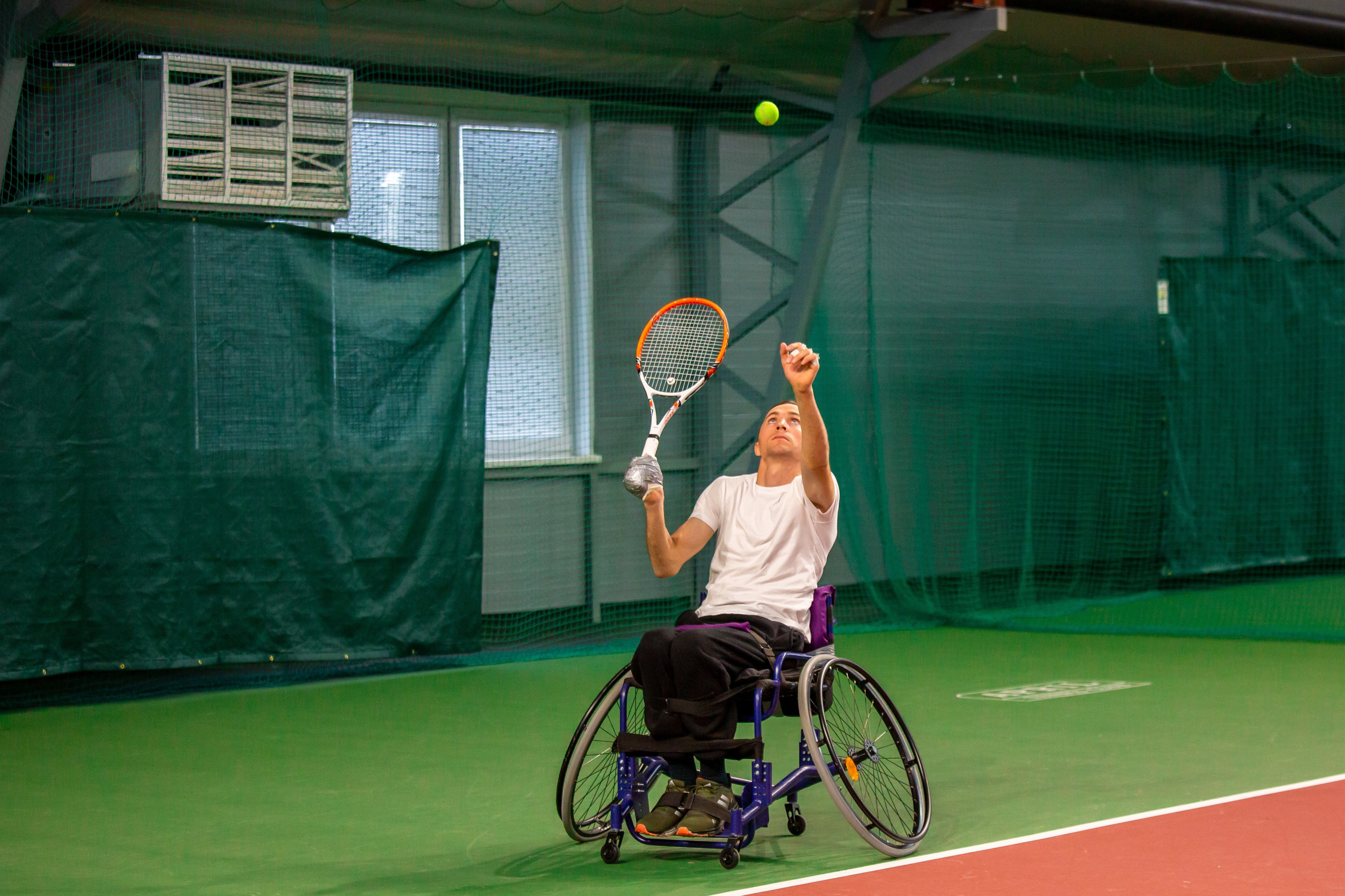 Турнир по теннису на колясках. Репортажный, семейный, свадебный, портретный фотограф