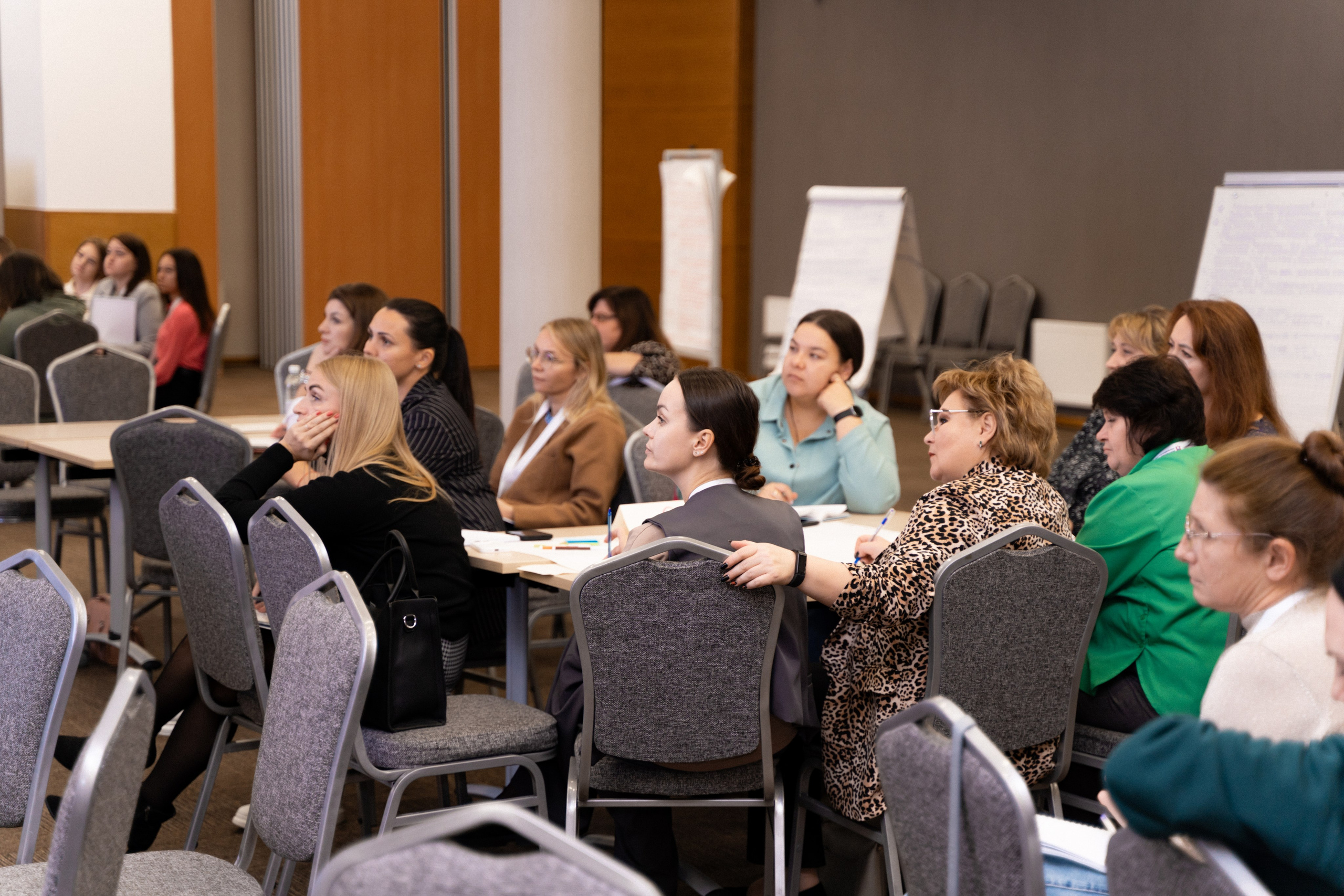 Окружной семинар в сфере профилактики от Росмолодежи в Амаксе 2024. Фотограф Надежда Погребняк | Рязань | Москва