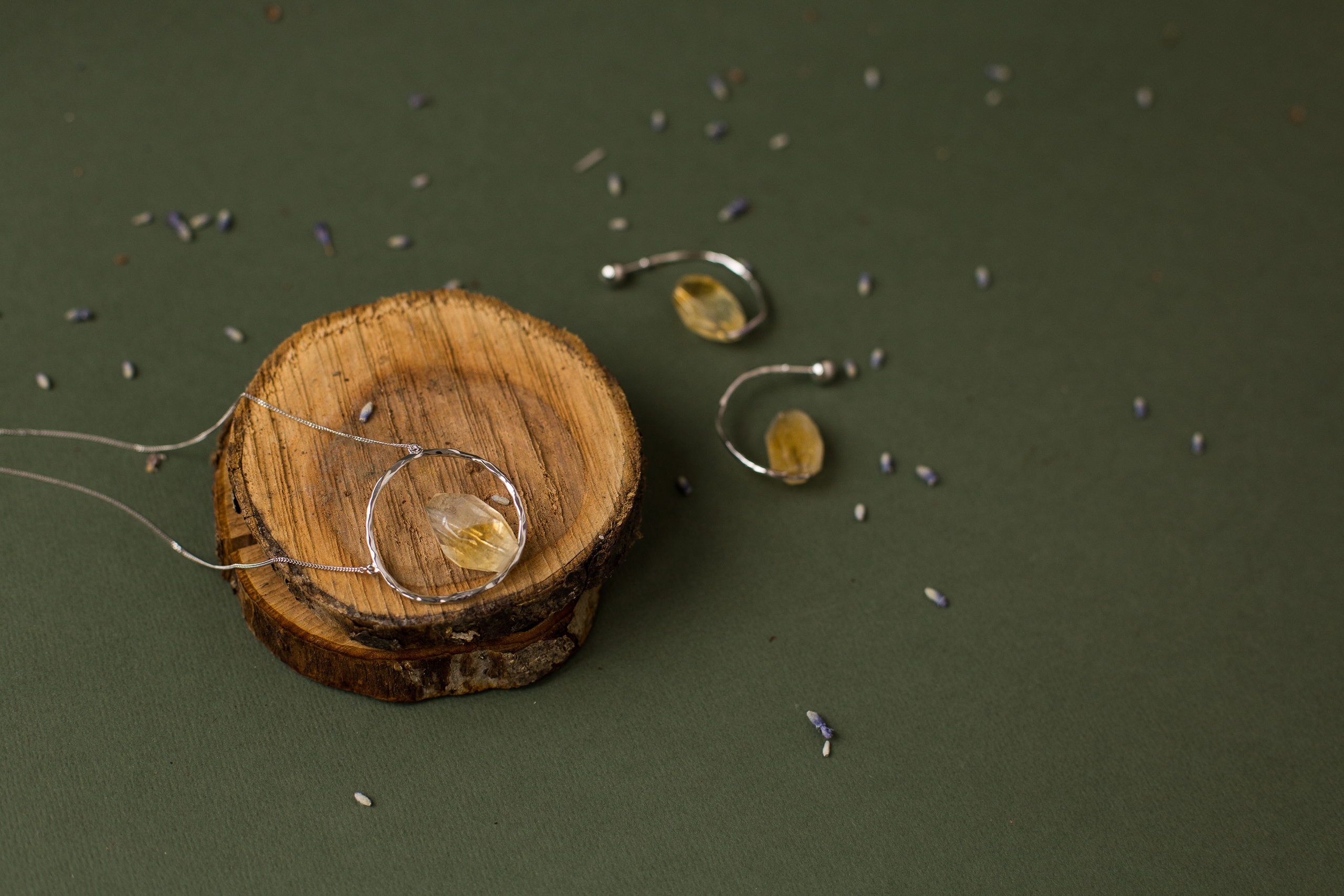 Украшения Lumare Dolce. Фотограф в Черногории — семейная фотосессия с детьми, лавстори,