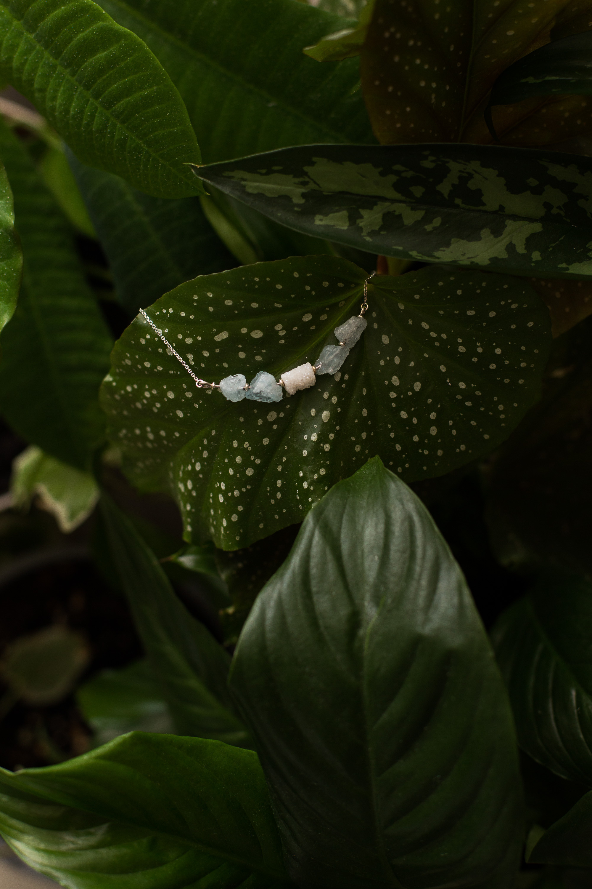 Украшения Lumare Dolce. Фотограф в Черногории — семейная фотосессия с детьми, лавстори,