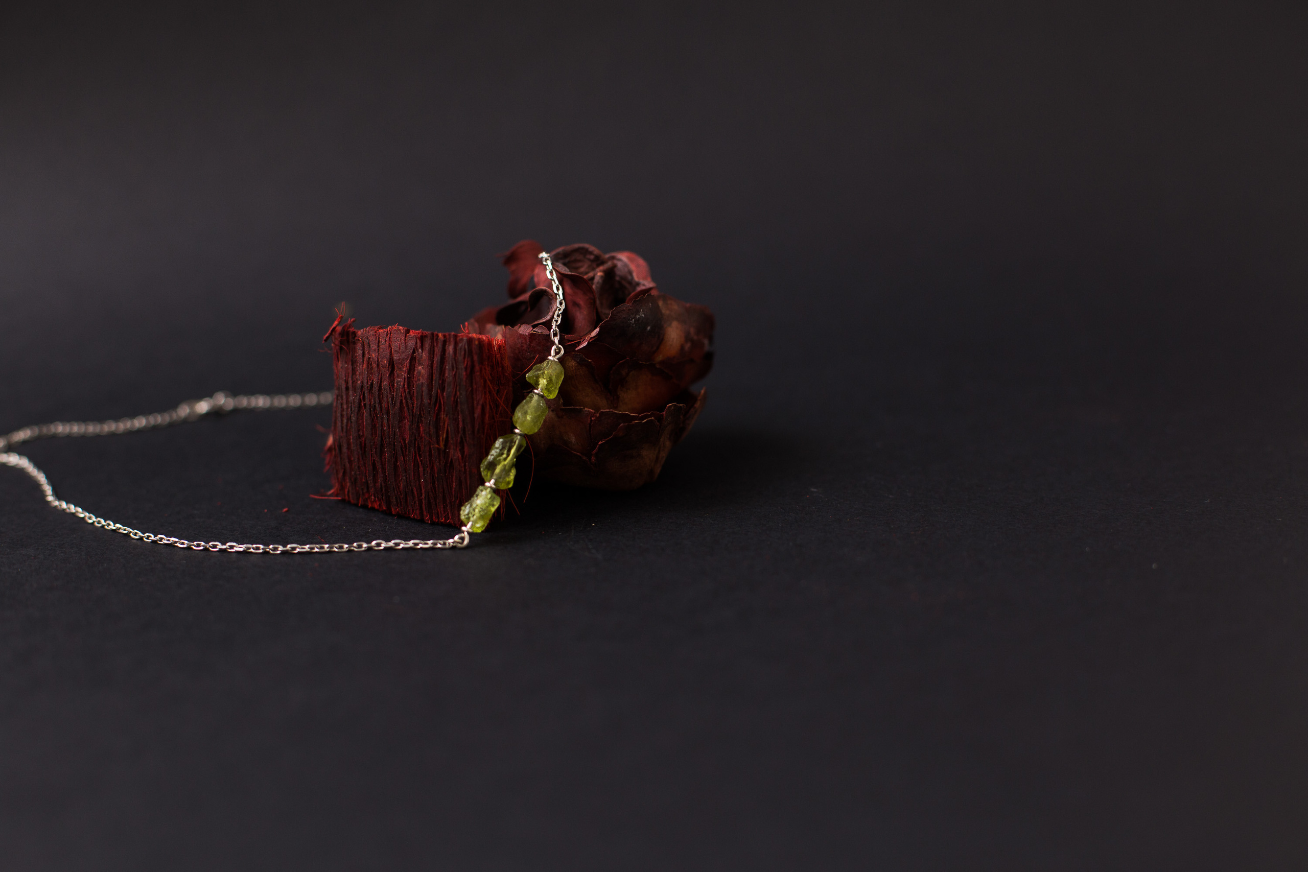 Украшения Lumare Dolce. Фотограф в Черногории — семейная фотосессия с детьми, лавстори,