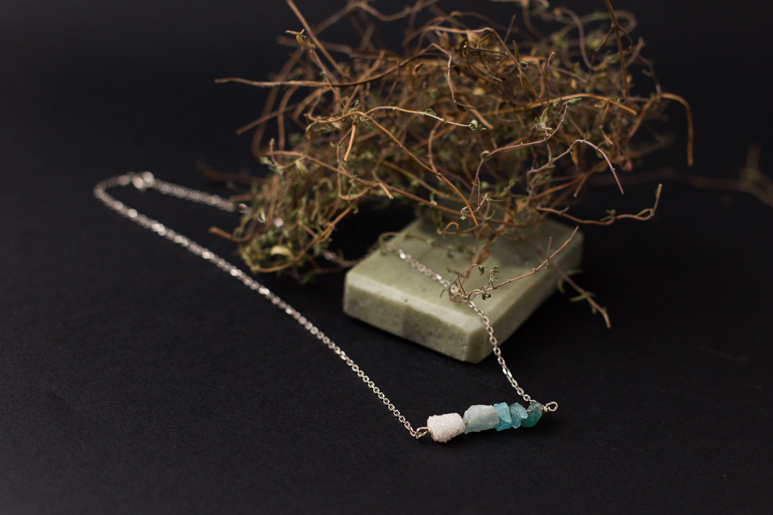 Украшения Lumare Dolce. Фотограф в Черногории — семейная фотосессия с детьми, лавстори,