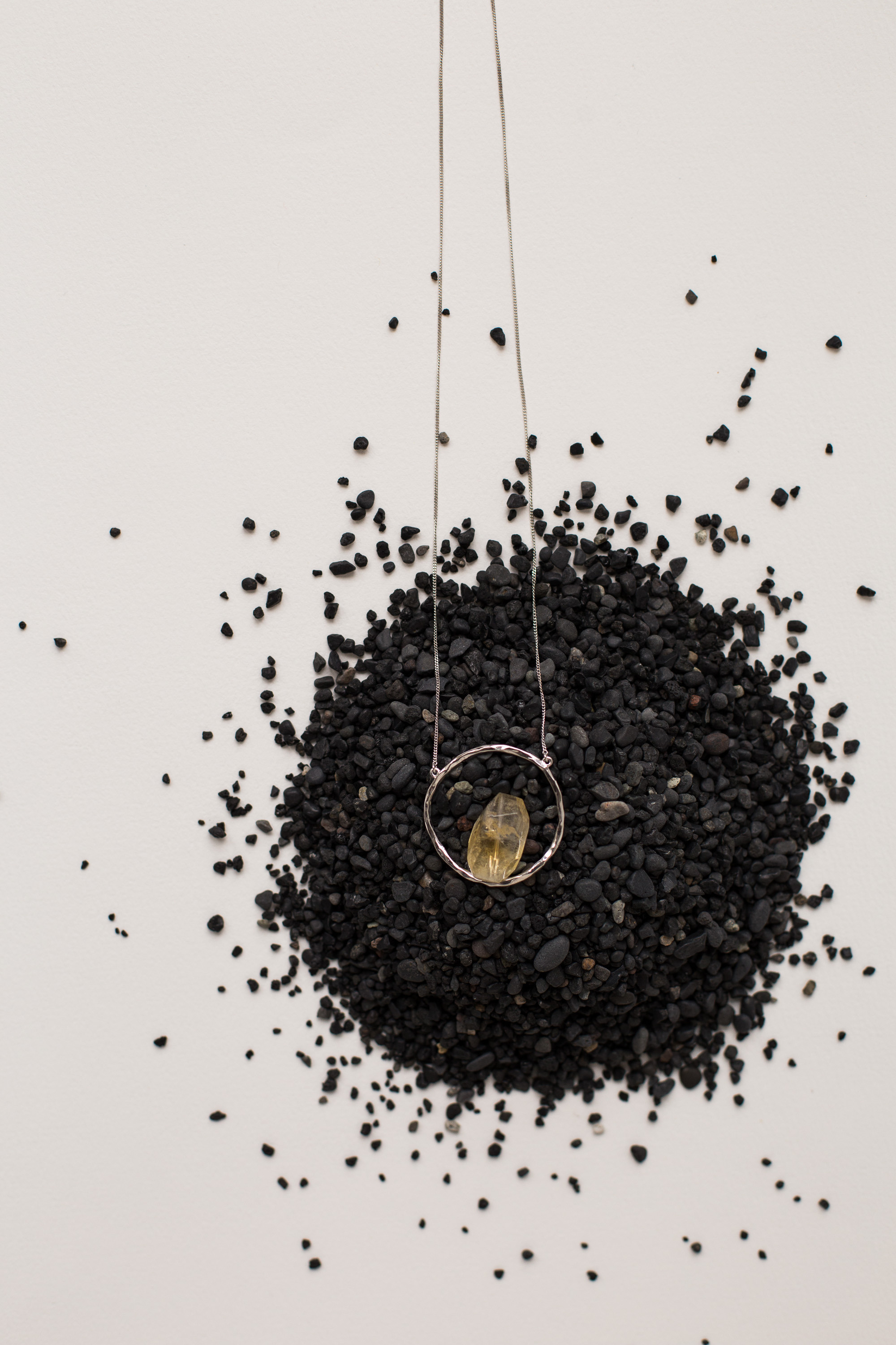 Украшения Lumare Dolce. Фотограф в Черногории — семейная фотосессия с детьми, лавстори,