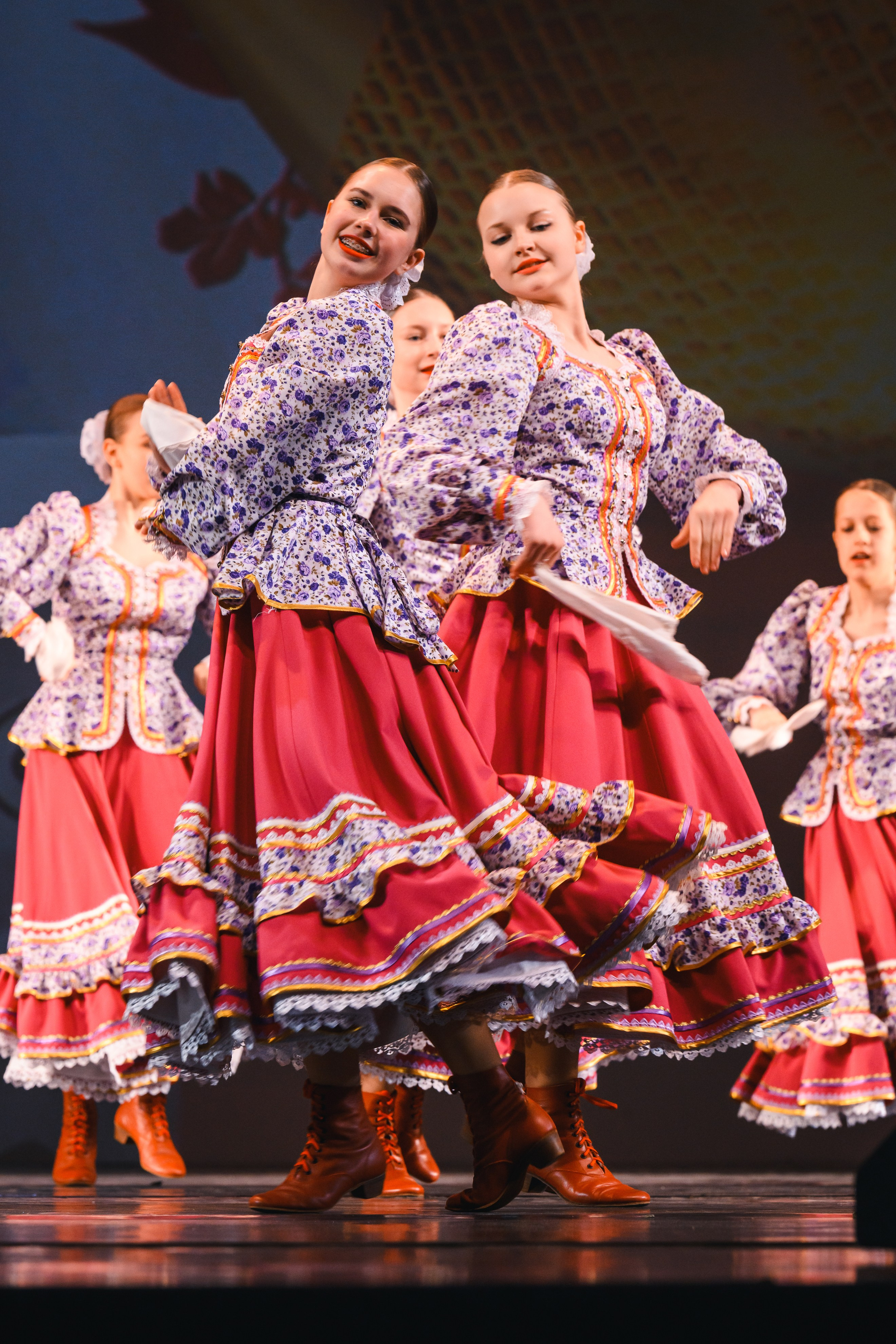 23 апреля, часть 1, БКЗ Октябрьский, г. Санкт-Петербург. Золотое яблочко