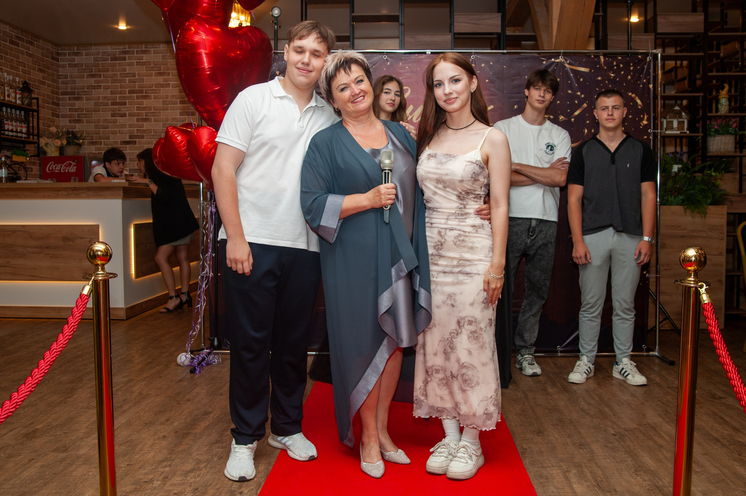 Выпускной МАОУ СОШ № 17 им. Эдуарда Есаяна. Свадебный и семейный фотограф Денис Лукьянов в Краснодаре, Краснодарском крае и Республике Крым