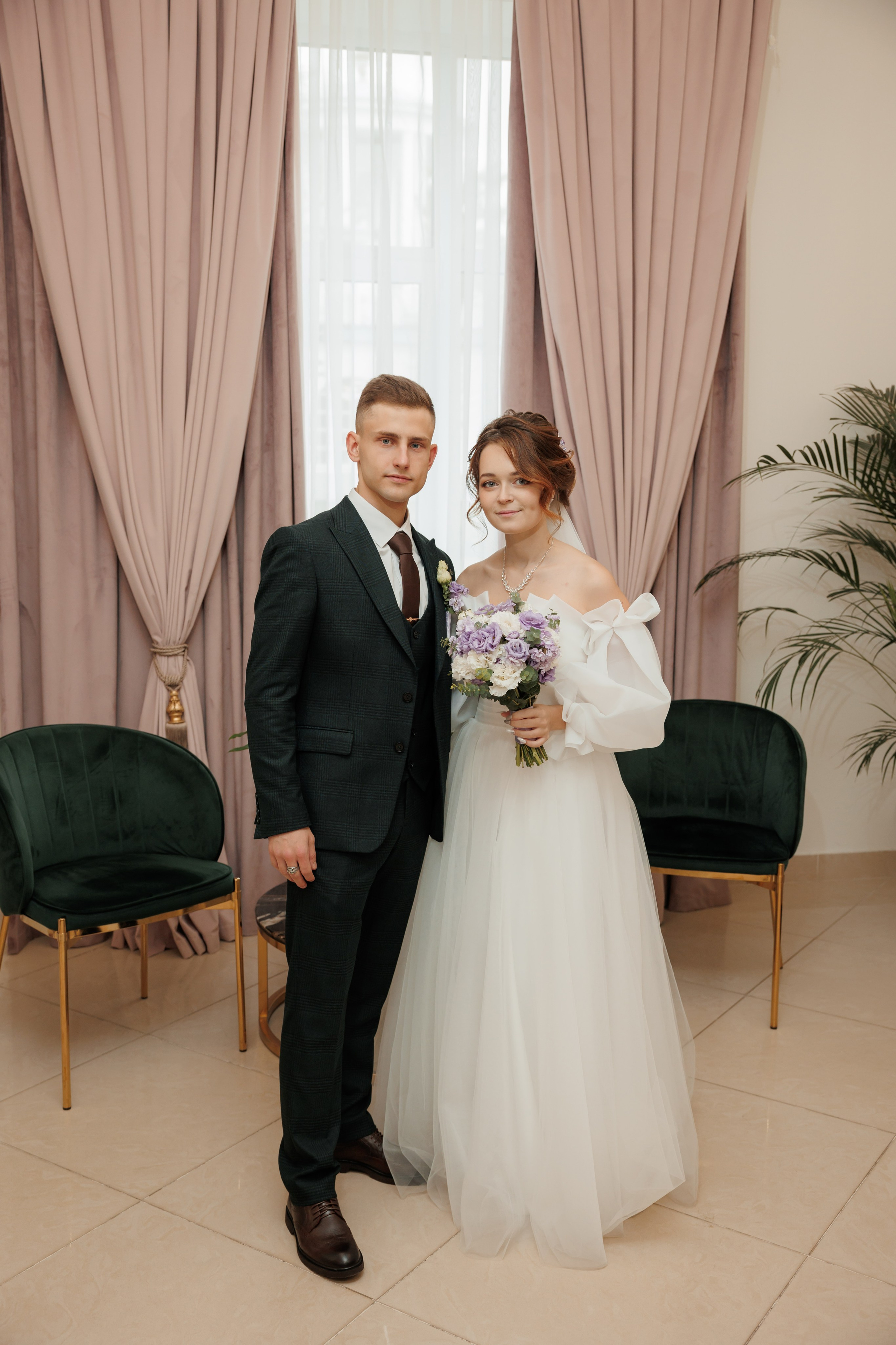 Константин и Дарья, ЗАГС ВДНХ, отель Soluxe, ресторан «Антик». Свадебный и репортажный фотограф (Москва, Королев и другие)