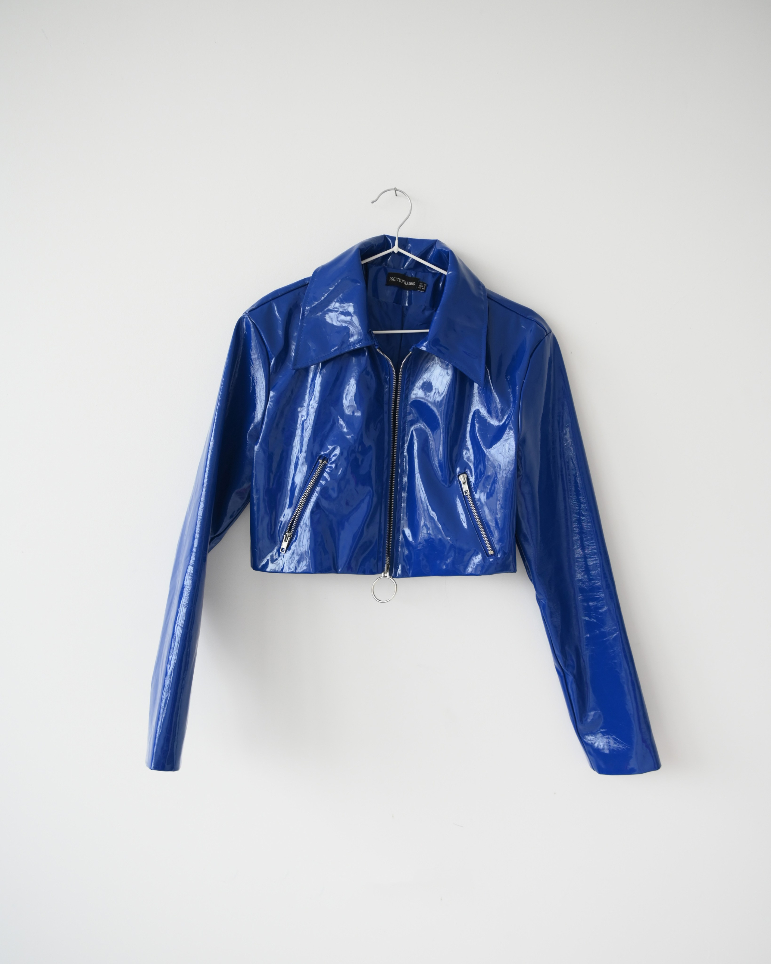 Куртка лаковая 500р/час Размер S, M | Залоговая стоимость - 3000 руб 