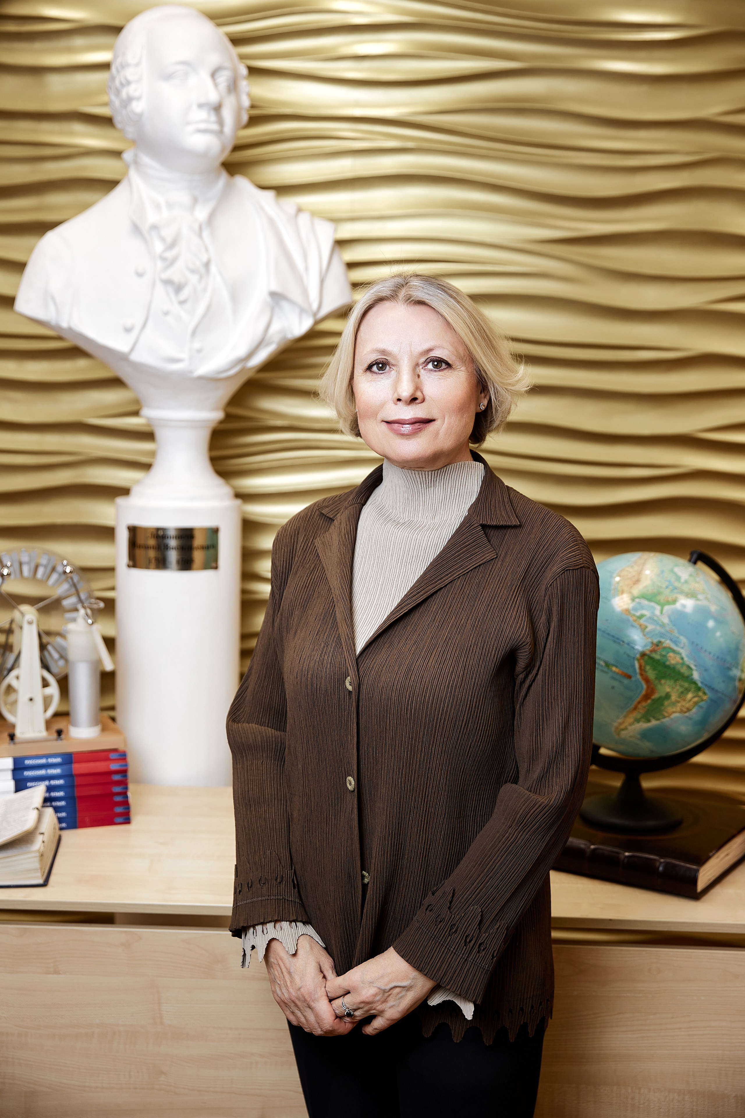 Учителя. Выпускные альбомы Москва и МО