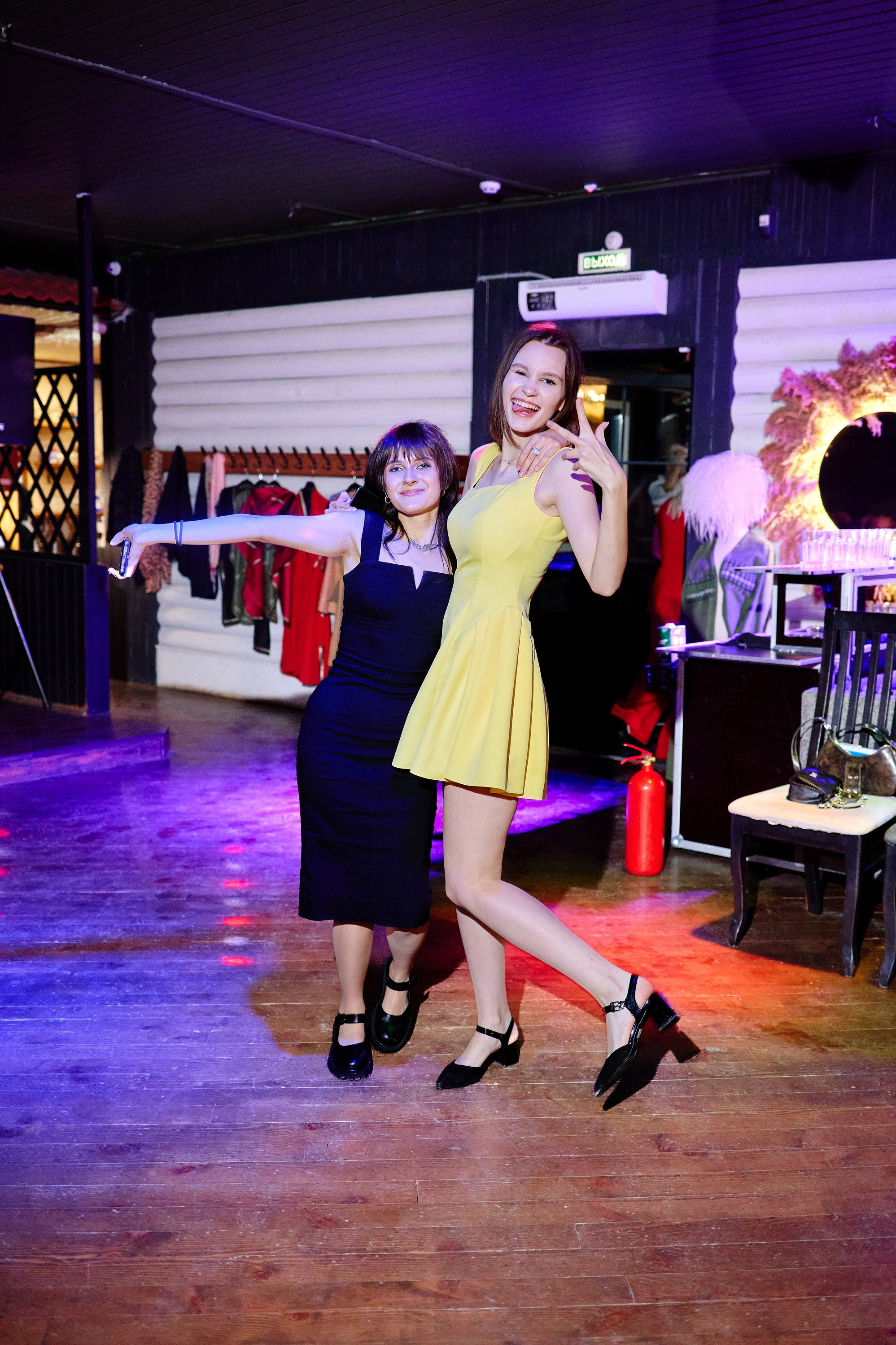 Выпускной 35 Сош. Фотограф Выпускные альбомы Таганрог Сергей Коробченко