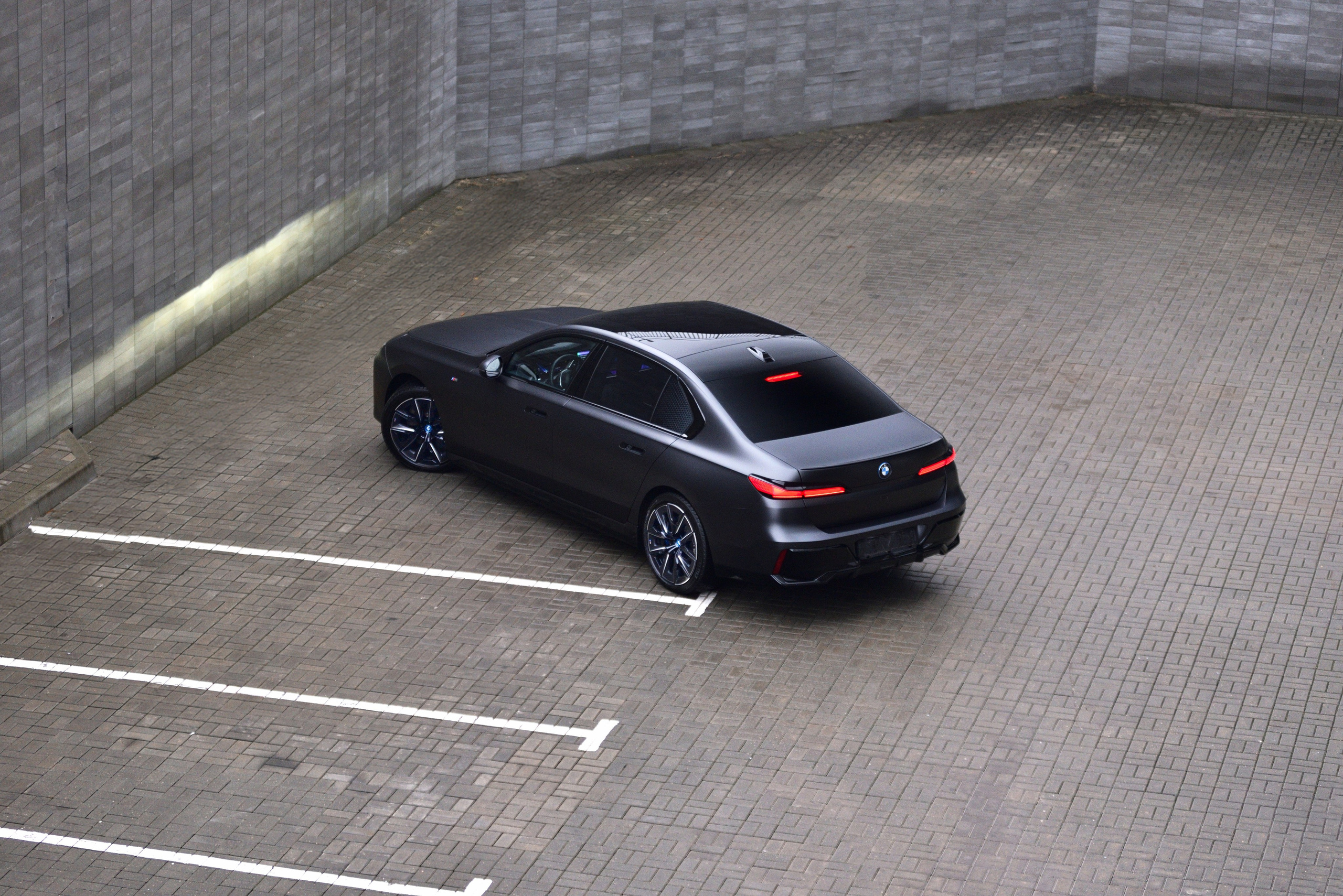 BMW 7. Автомобильный и интерьерный фотограф в Минске Александр Тагаев