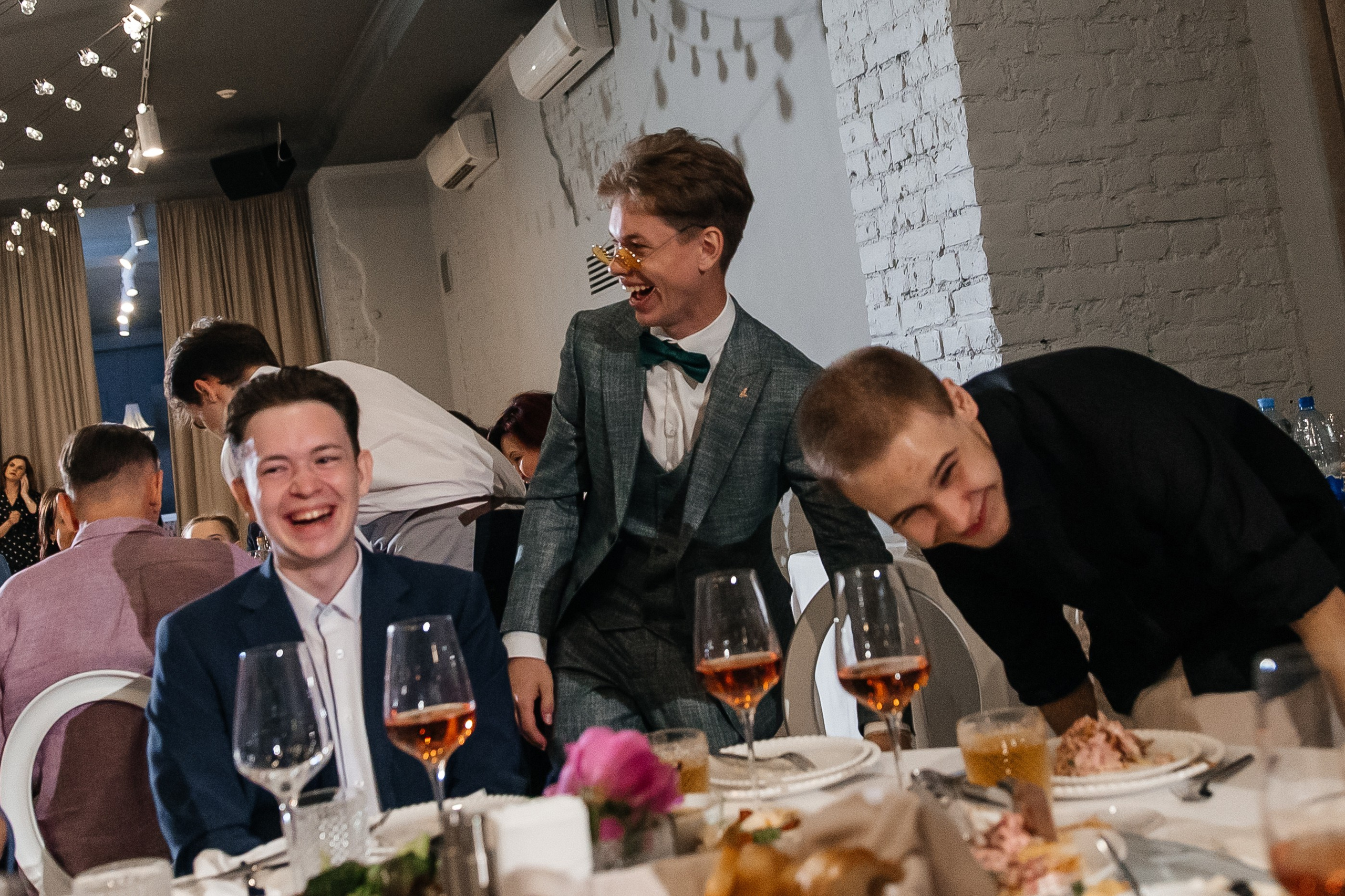 2023-06-23 Выпускной МБОУ СОШ № 10. Фотограф в Красноярске