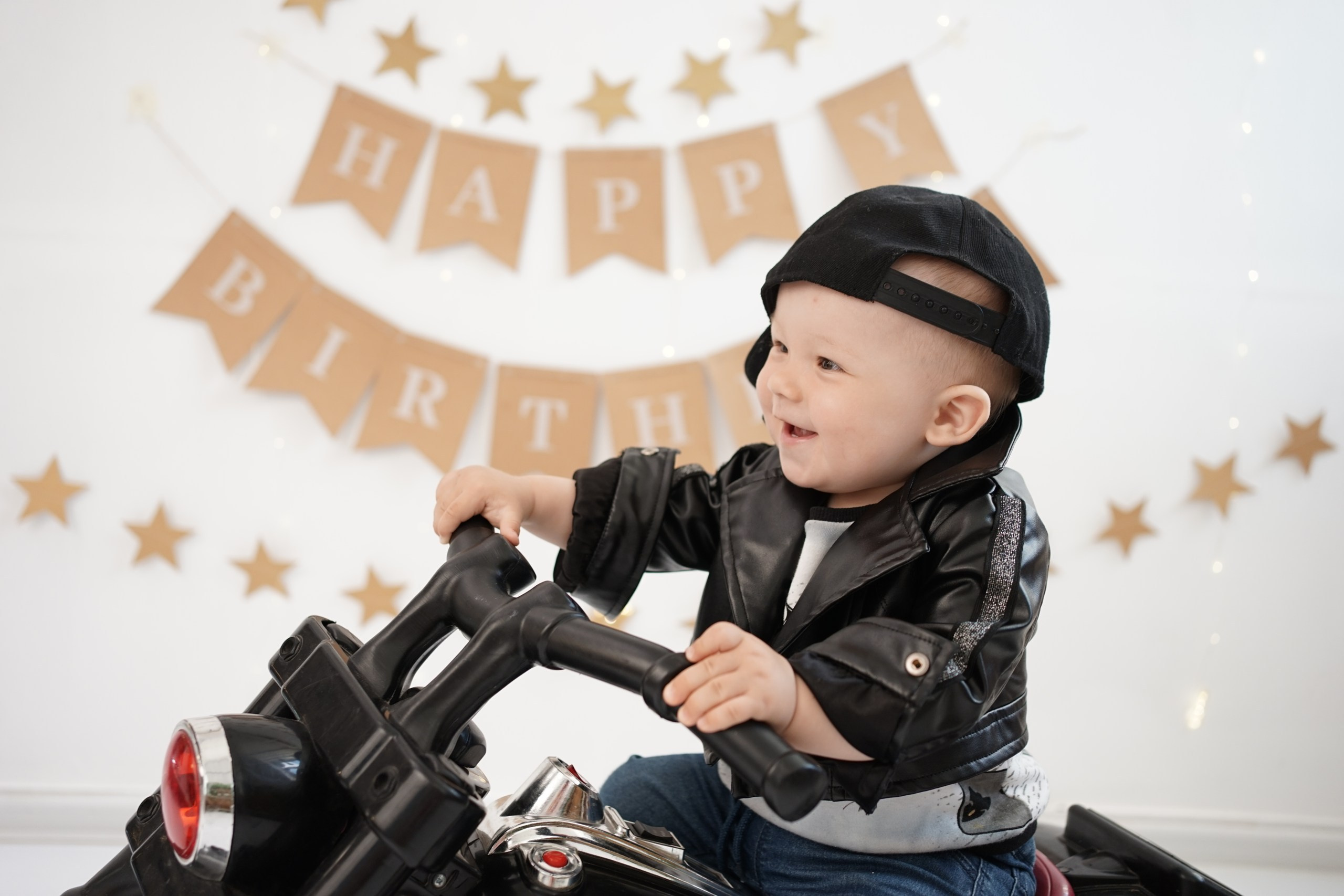 Фотосессия на Годик для Мальчиков. Детская Фотостудия ГОДОВАСИКИ в Санкт-Петербурге фотосесия на годик