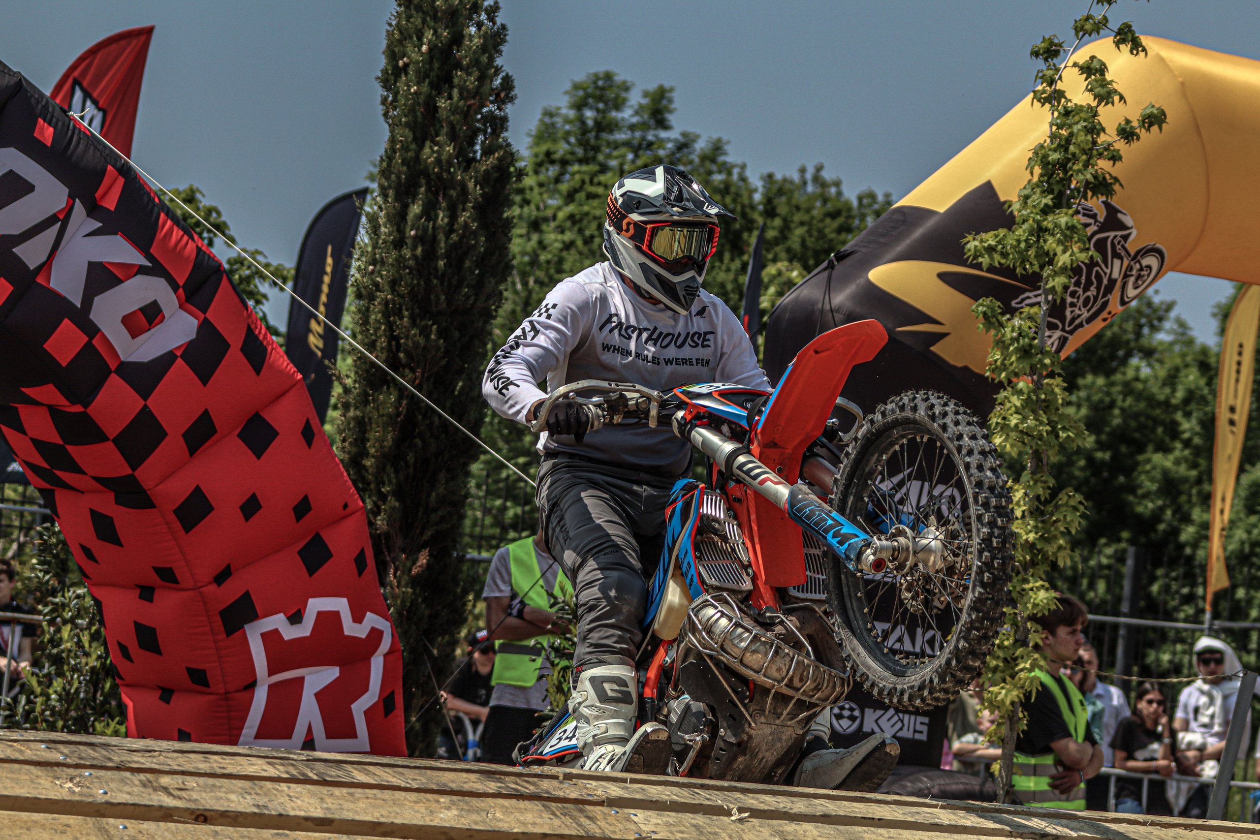 Enduro. Ivaladimirovna1995.wfolio.pro