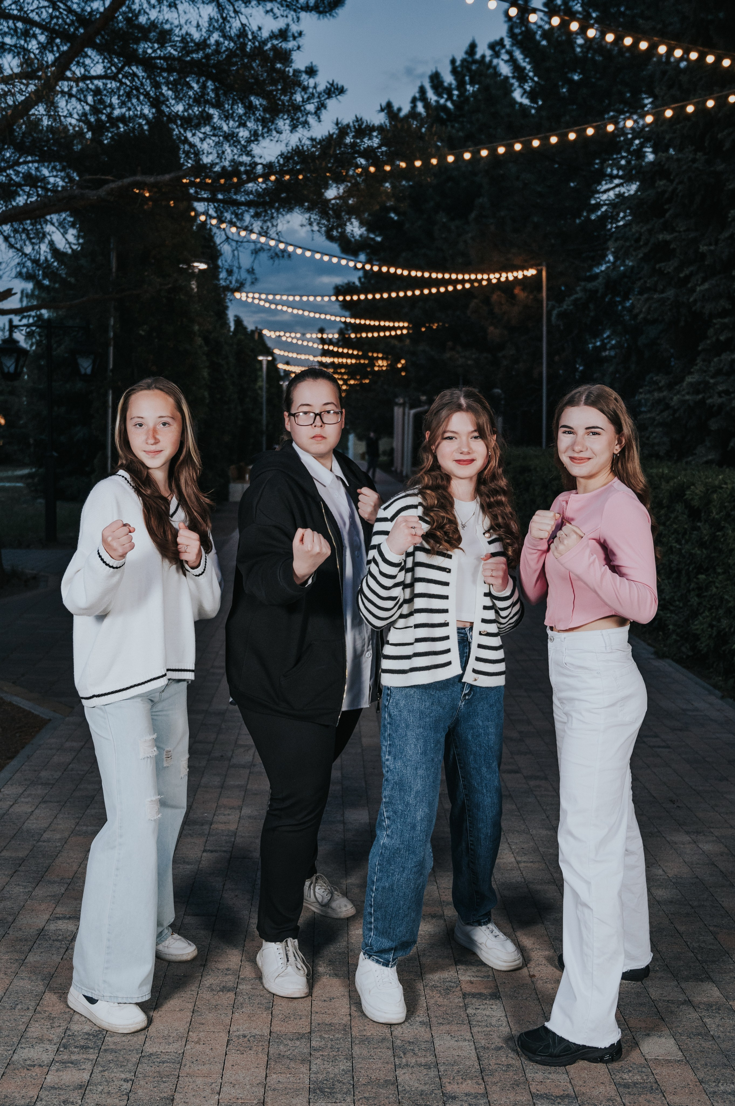 Ночная. Выпускные альбомы и Школьный фотограф в Алексеевке, Бирюче, Красном