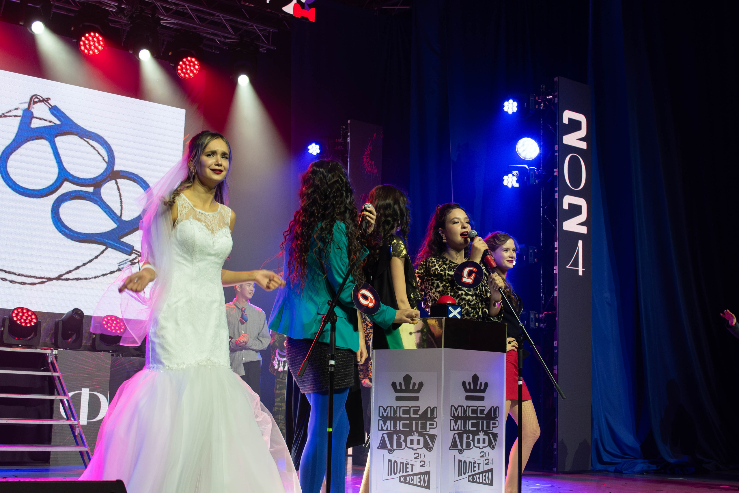 Мисс и Мистер ДВФУ 2024. Репортажный фотограф во Владивостоке Анастасия Кострова