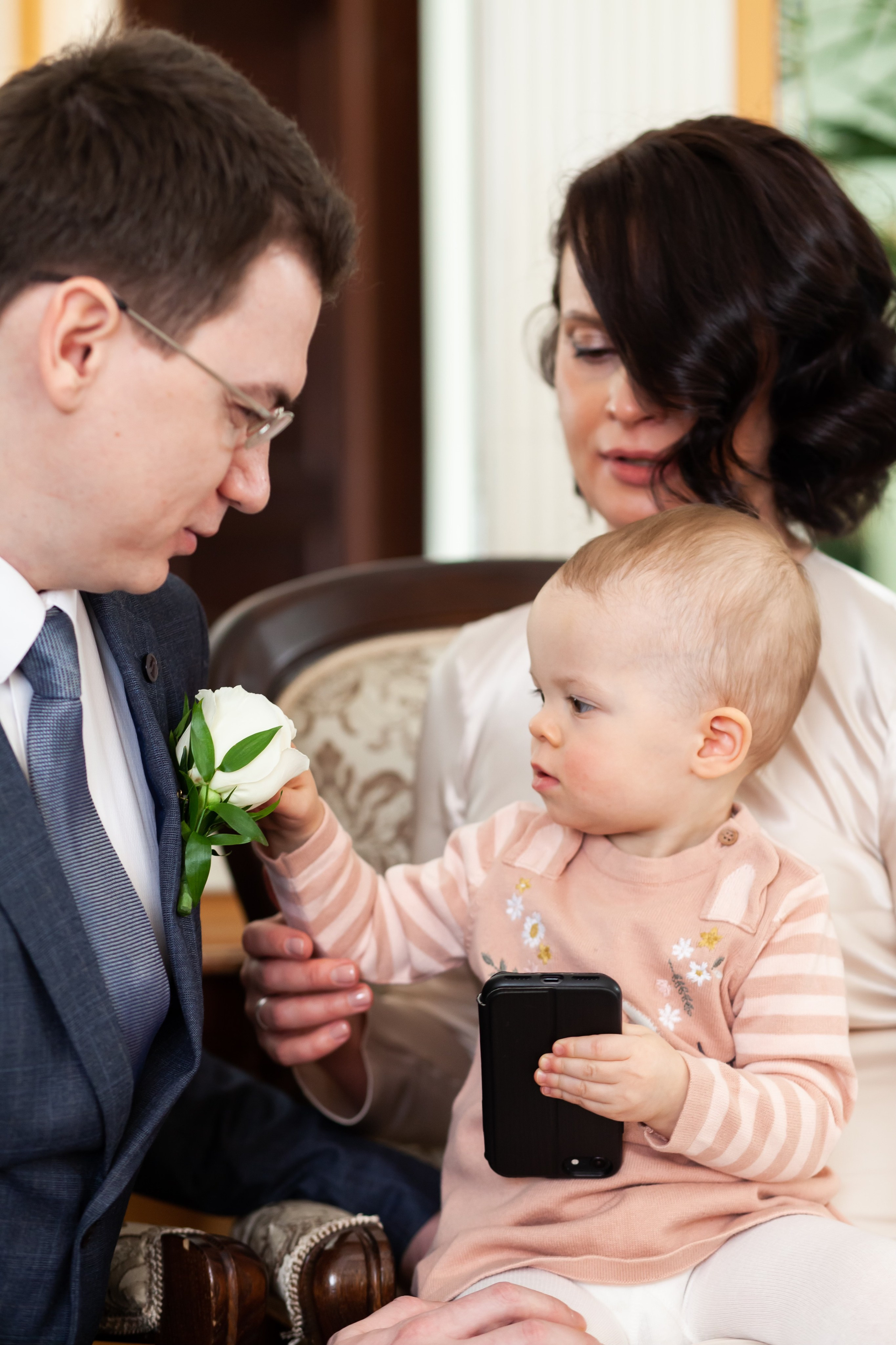Съемка регистрации в Грибоедовском ЗАГСе. Фотографы в Москве Светлана Устинова и Сергей Грачев
