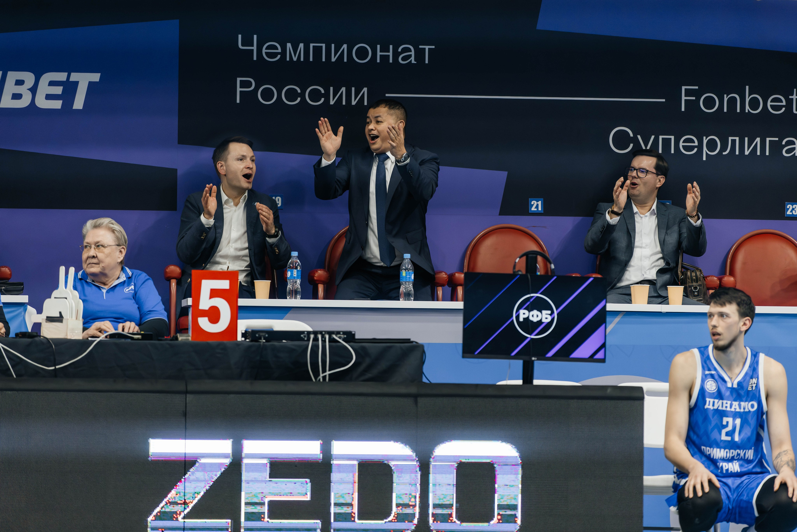 Баскетбол — Динамо. Репортажный и свадебный фотограф во Владивостоке Максим Цой