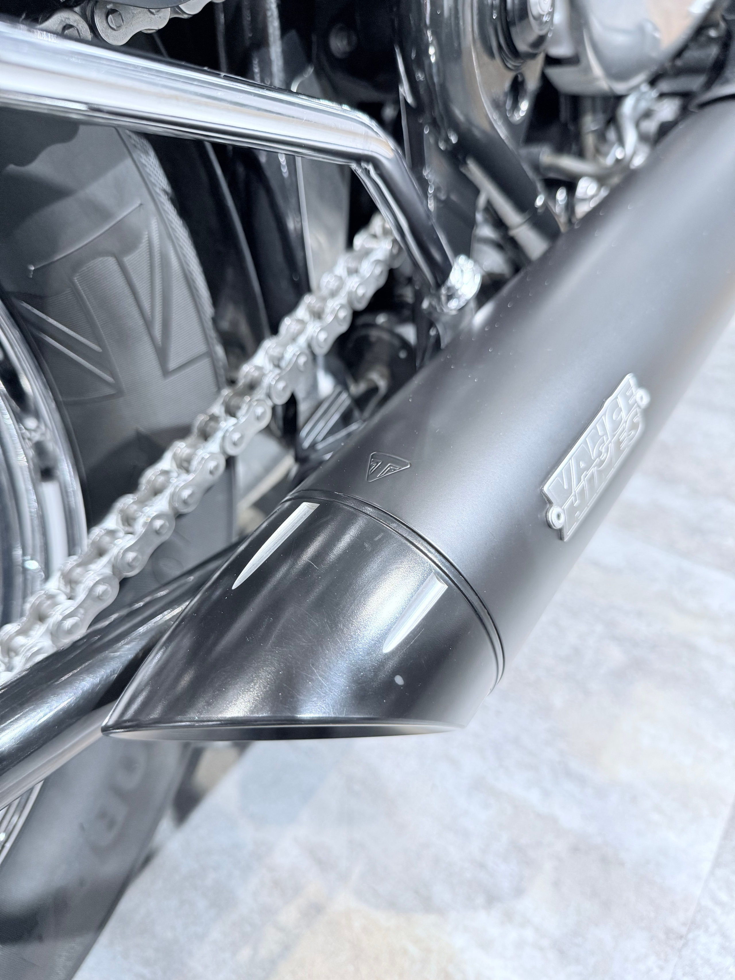 2019 Bonneville Speedmaster Bobber. Hello Davidson, Москва. Только хорошие мотоциклы…