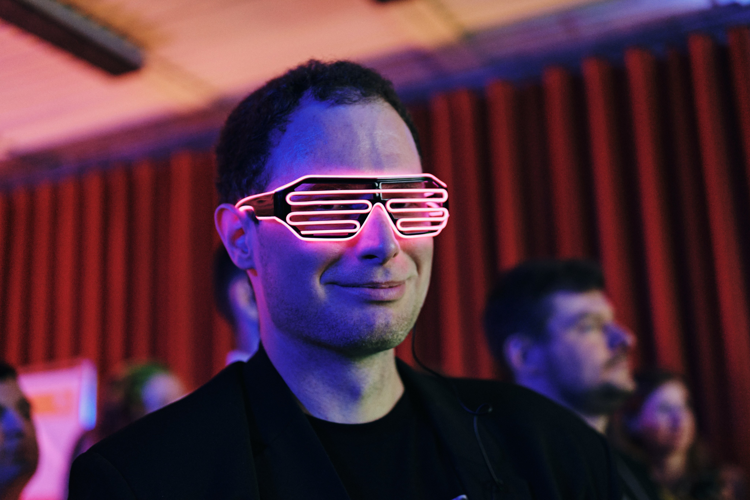 Фотограф на корпоратив в СПб. Семейные и свадебные фотосессии в СПб, в студии, на улице, на природе