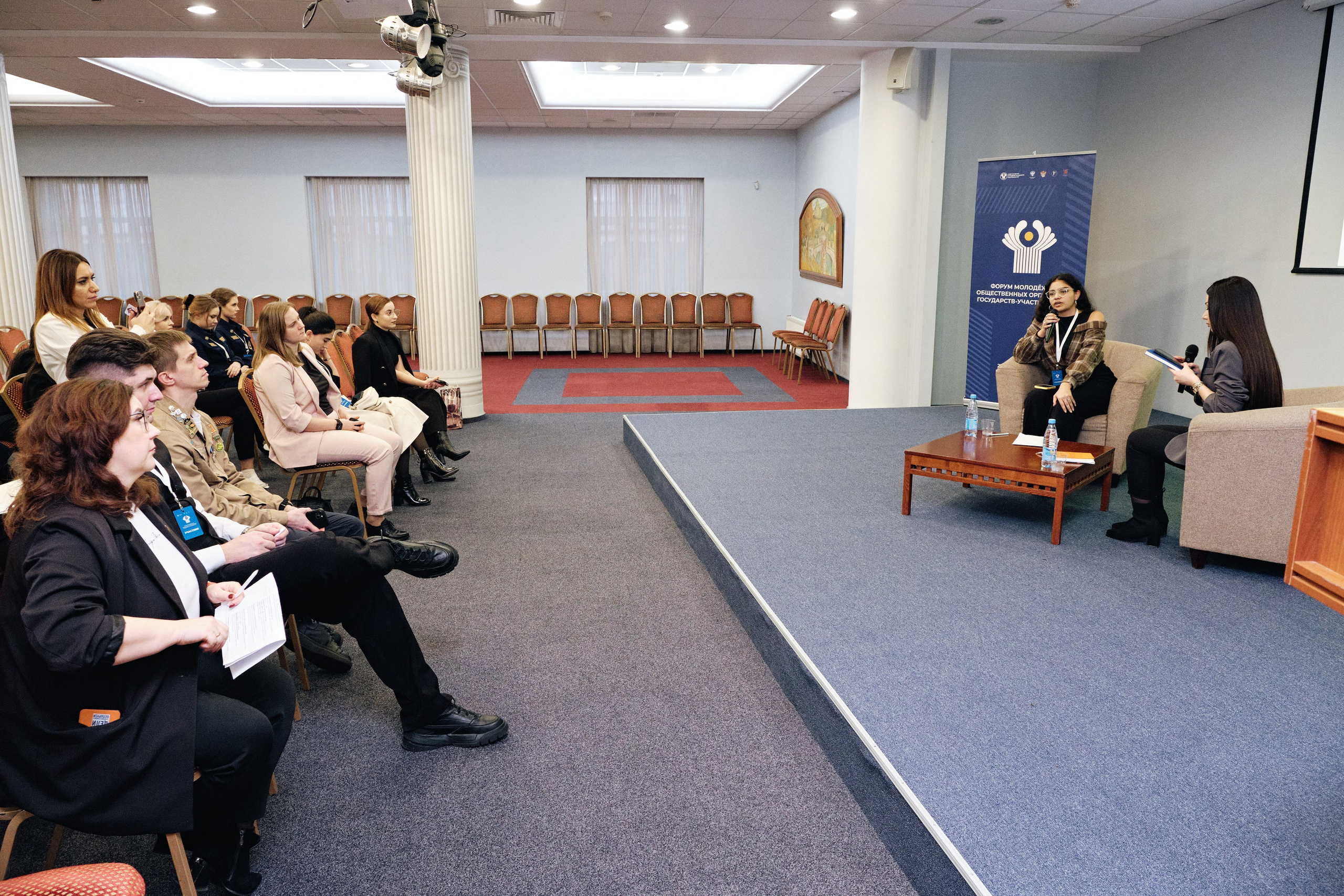 Молодежный форум стран СНГ. Семейные и свадебные фотосессии в СПб, в студии, на улице, на природе