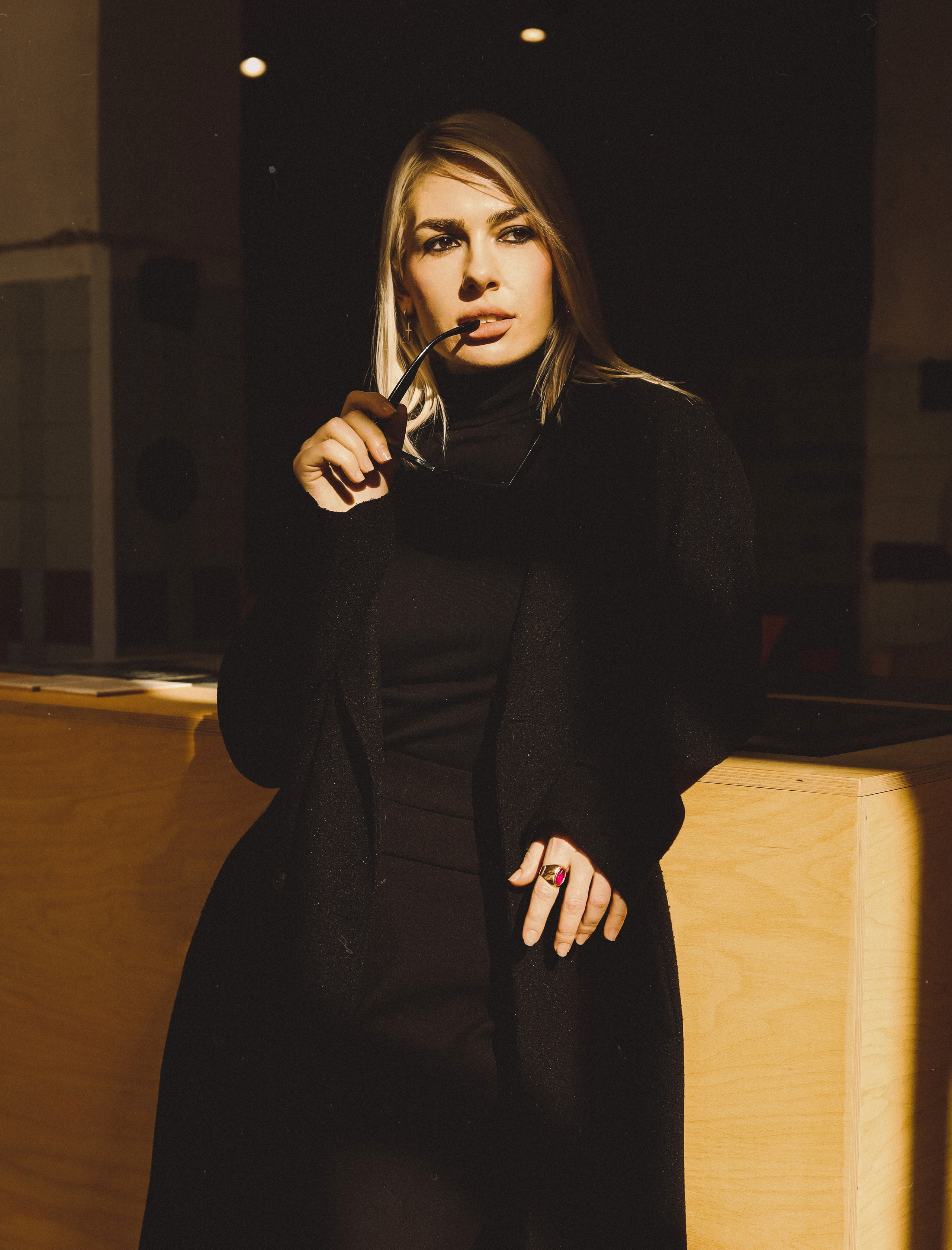 NN. Sun Betty — кинофотограф Элизабет