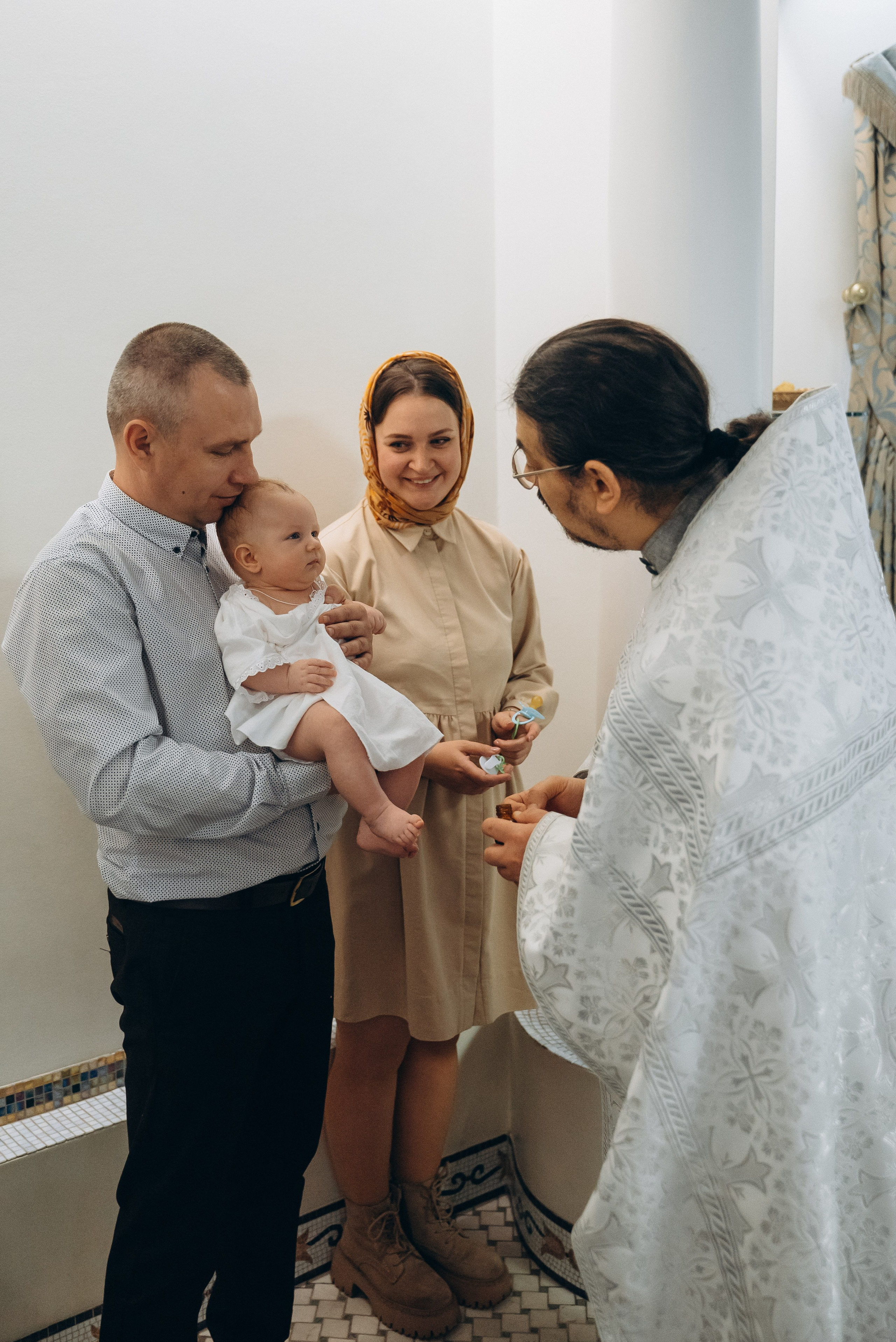 Крещение Кирилла (Храм всех святых). Семейный фотограф в Минске Дарья Дреко