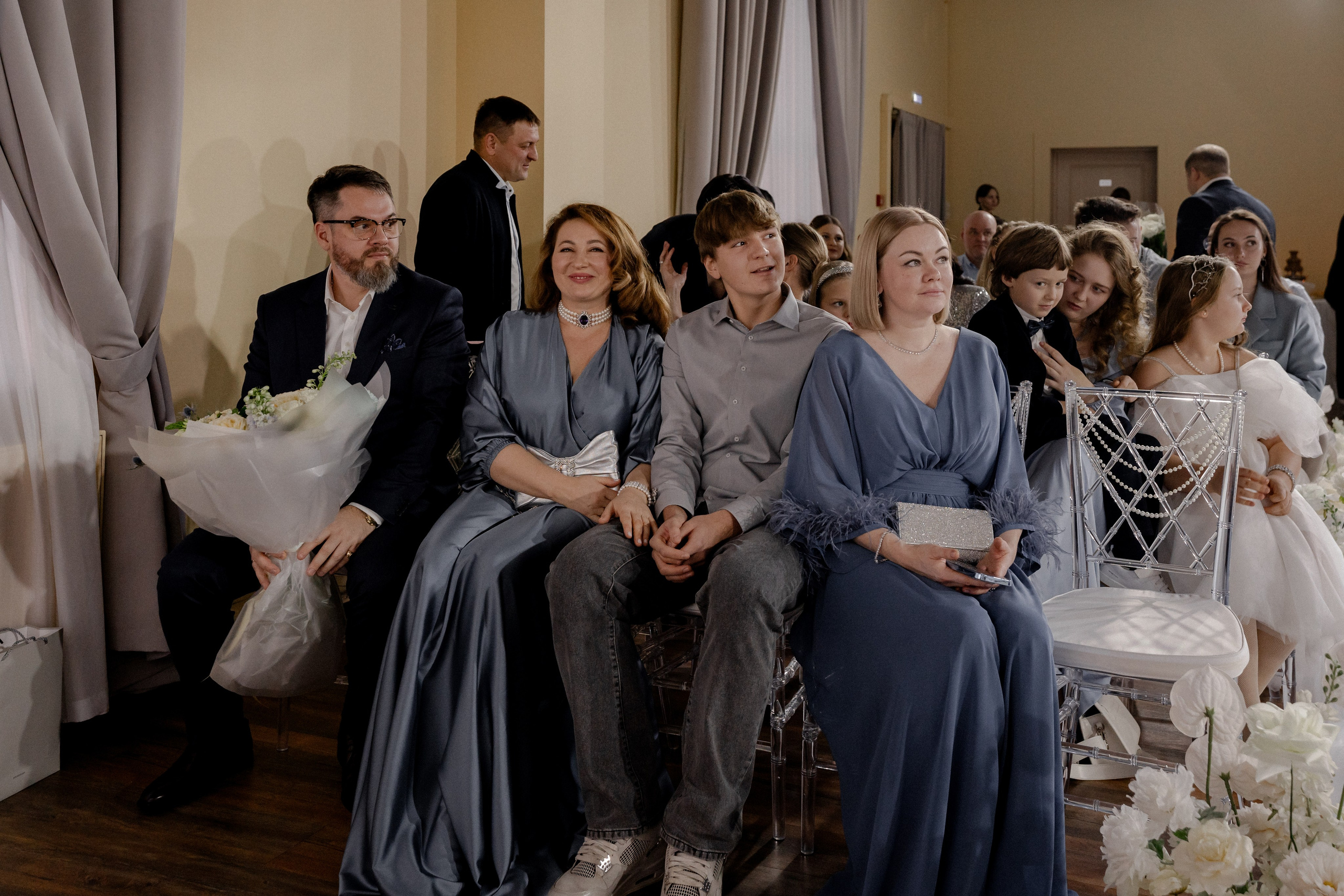 СВАДЕБНАЯ СЬЕМКА СБОРОВ В ОТЕЛЕ И ВЫЕЗД НА ЦЕРЕМОНИЮ (СНЯТО В СИБИРЕ В НИЖНЕВАРТОВСКЕ). Профессиональный фотограф, Санкт-Петербург — Виктория Богомолова