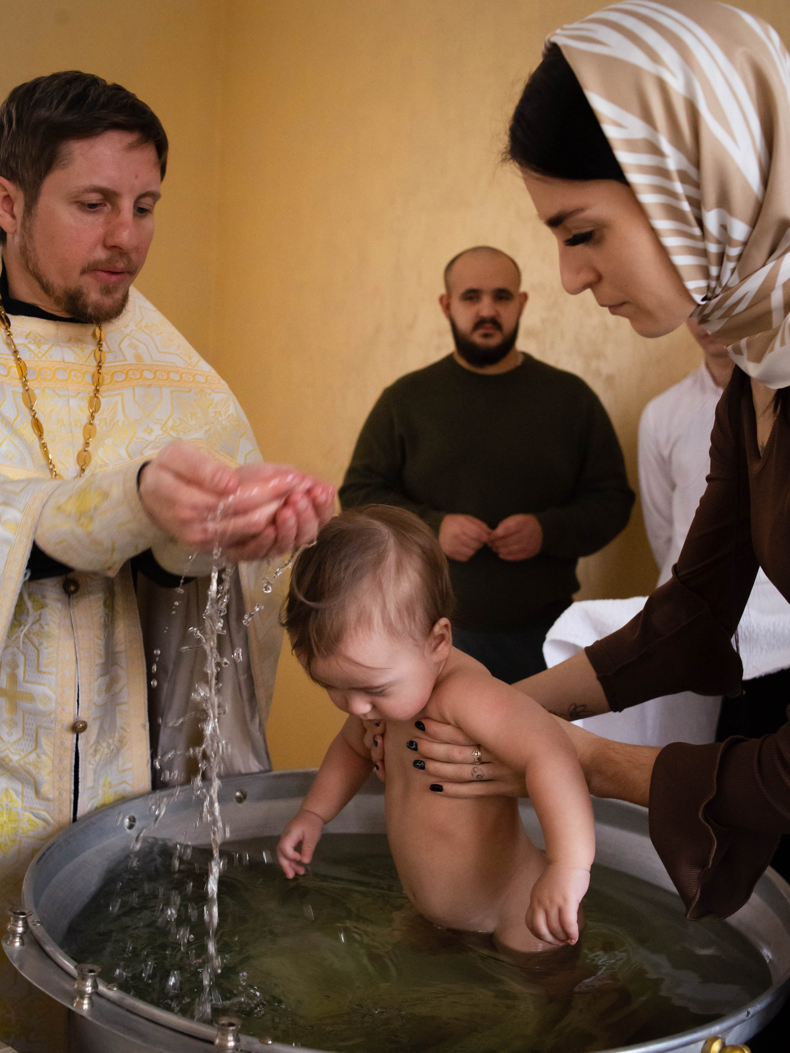 Крещение Эмира. Семейный фотограф Софи Симакова в Волгограде и Волжском