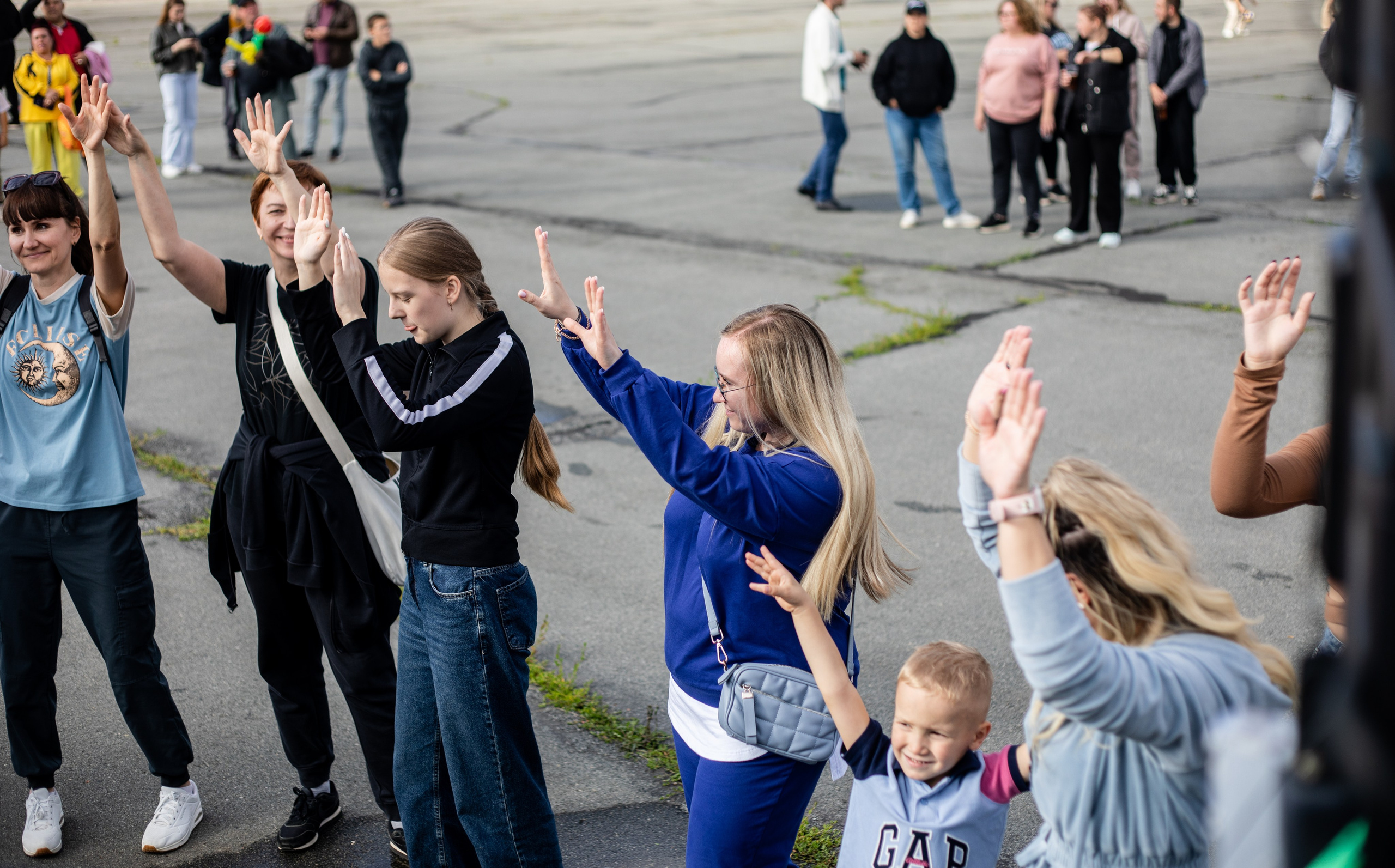 УЗСТ- Корпоративный тимбилдинг на аэродроме. Репортажный и свадебный фотограф в Челябинске Елисеев Павел