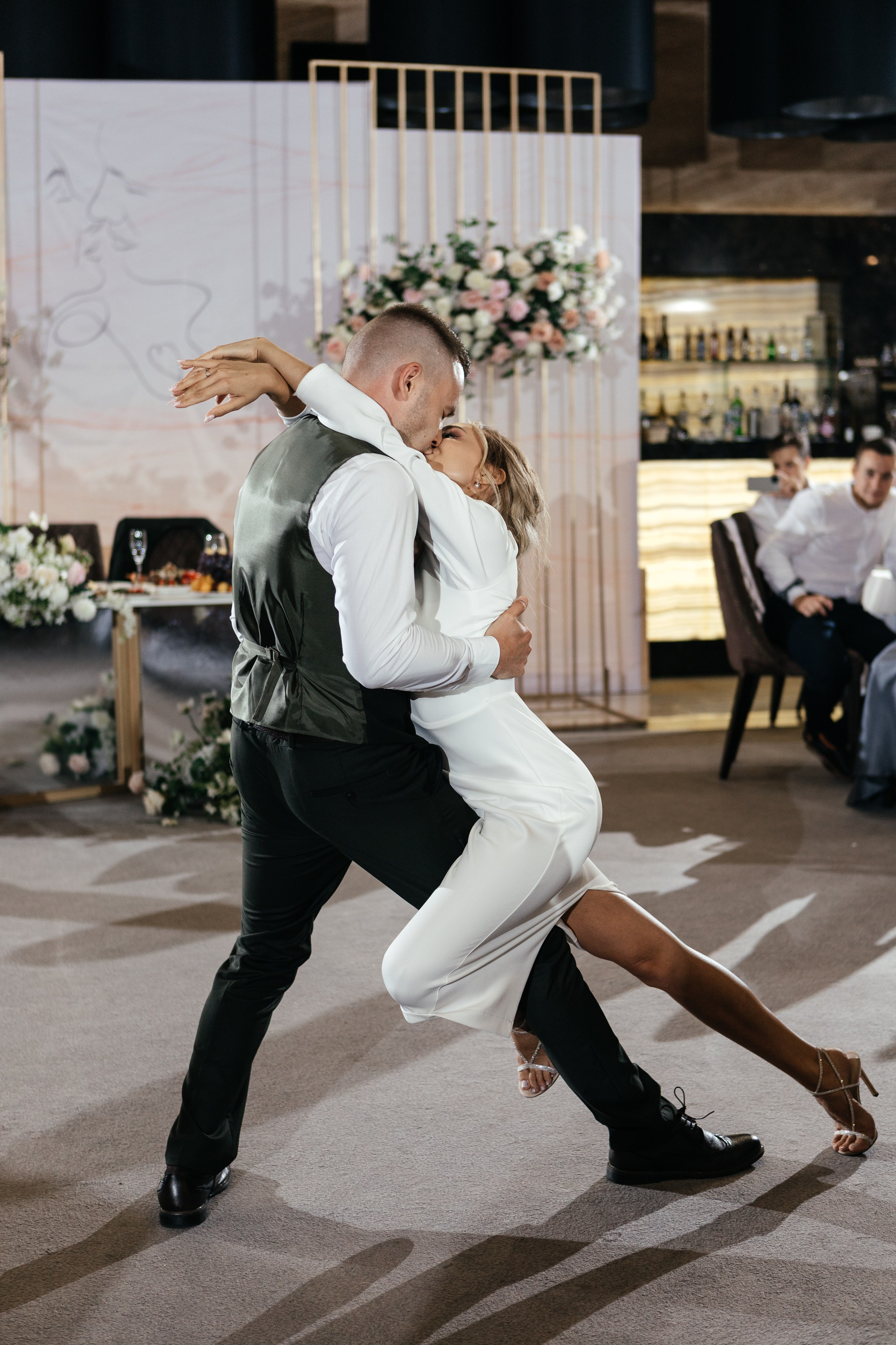 Свадебный фотограф Уфа — Руслан ГабдлисламовЖивые эмоции, красивые кадры, воспоминания на всю жизнь.Работаю по всей Республике Башкортоста. Свадебный фотограф Уфа Руслан Габдлисламов