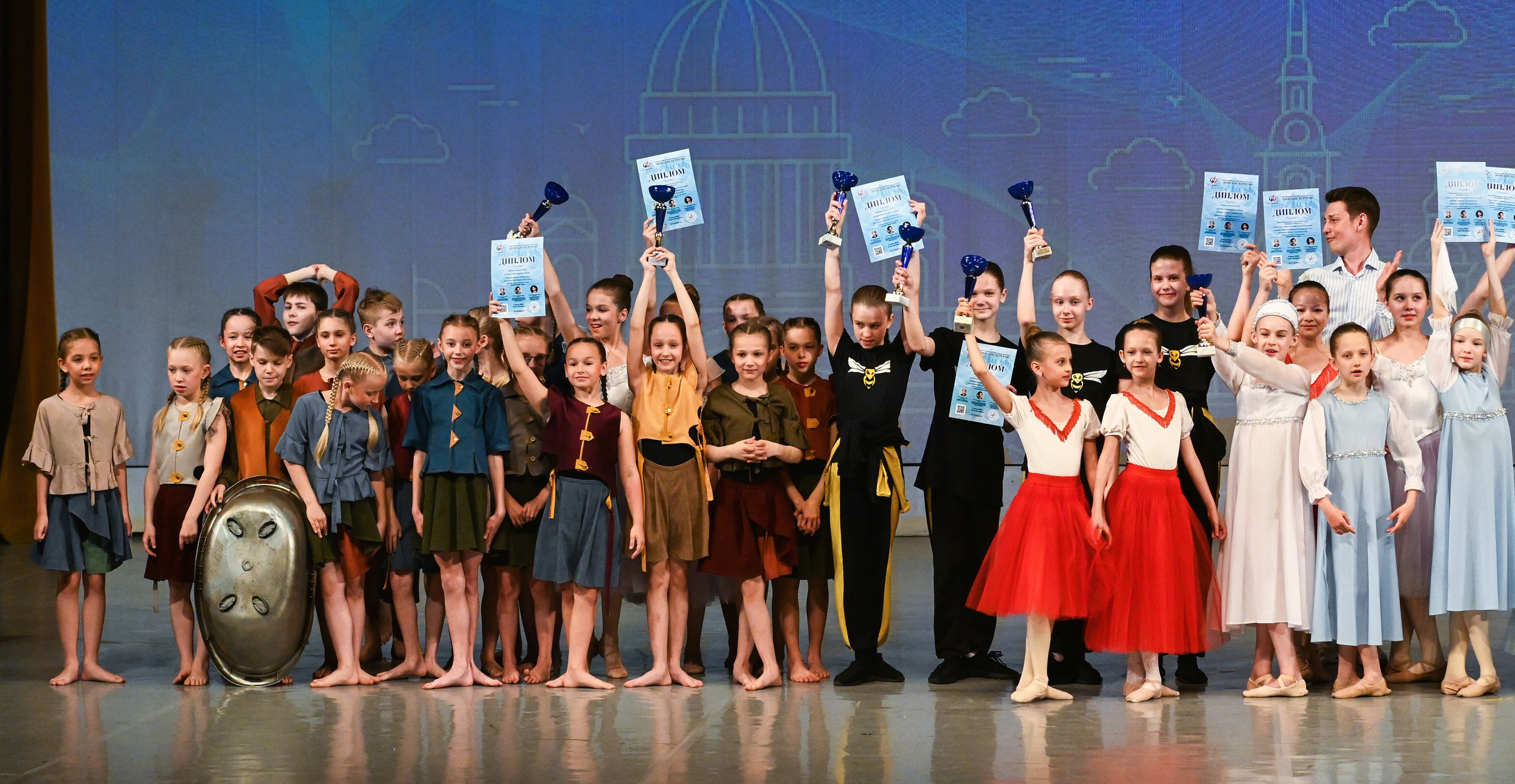 02.06.2025 «АртКомпас» Всероссийский фестиваль талантов «Невские встречи» г. Санкт-Петербург. Медиастудия Фото Концепт