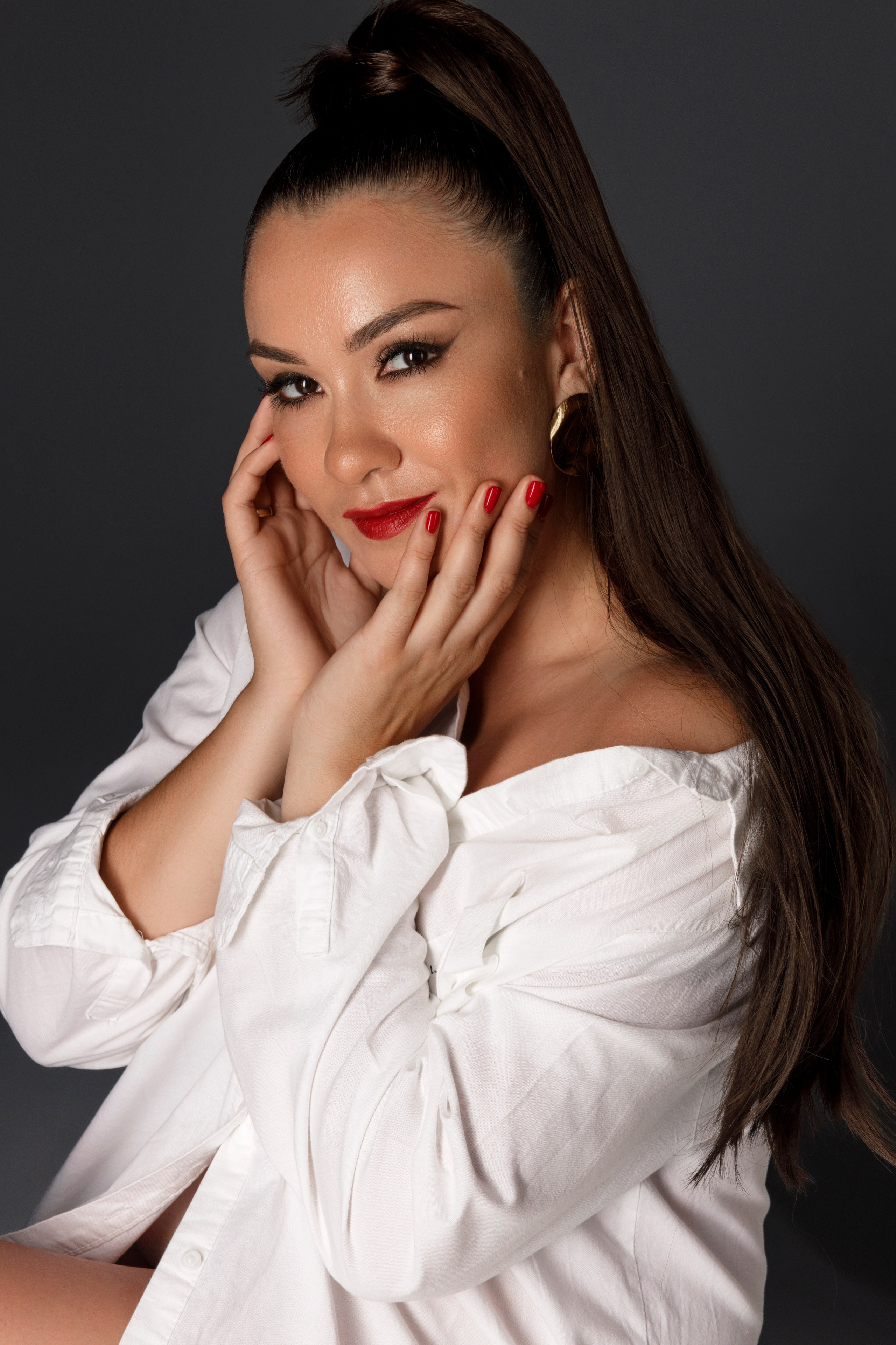 Лора. Главная