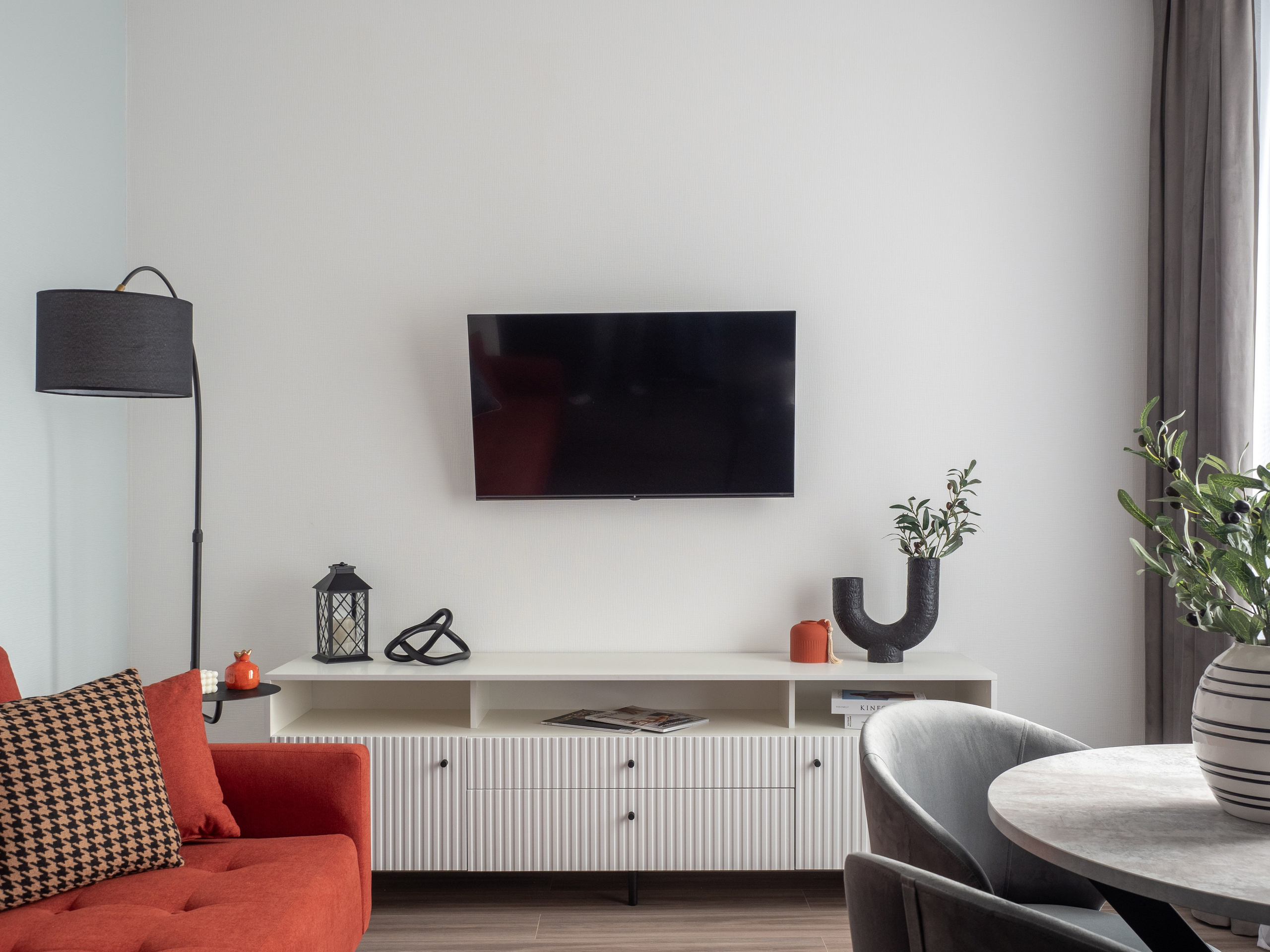 Квартира на Октябрьской наб. 02.10.2024. Сидоров Артем