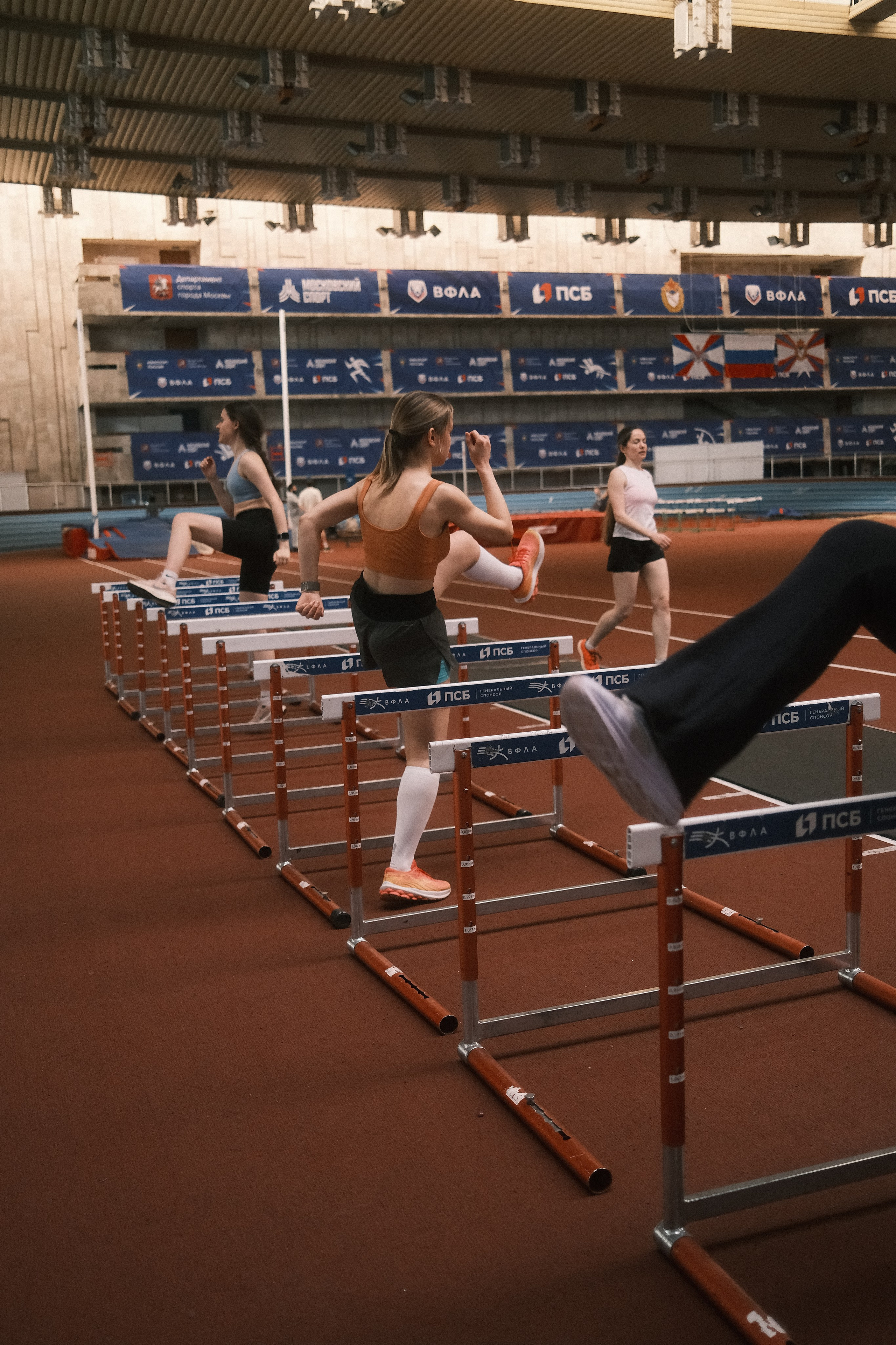 «Сбежим?». M. Neizvestniy — уличная и спортивная фотография