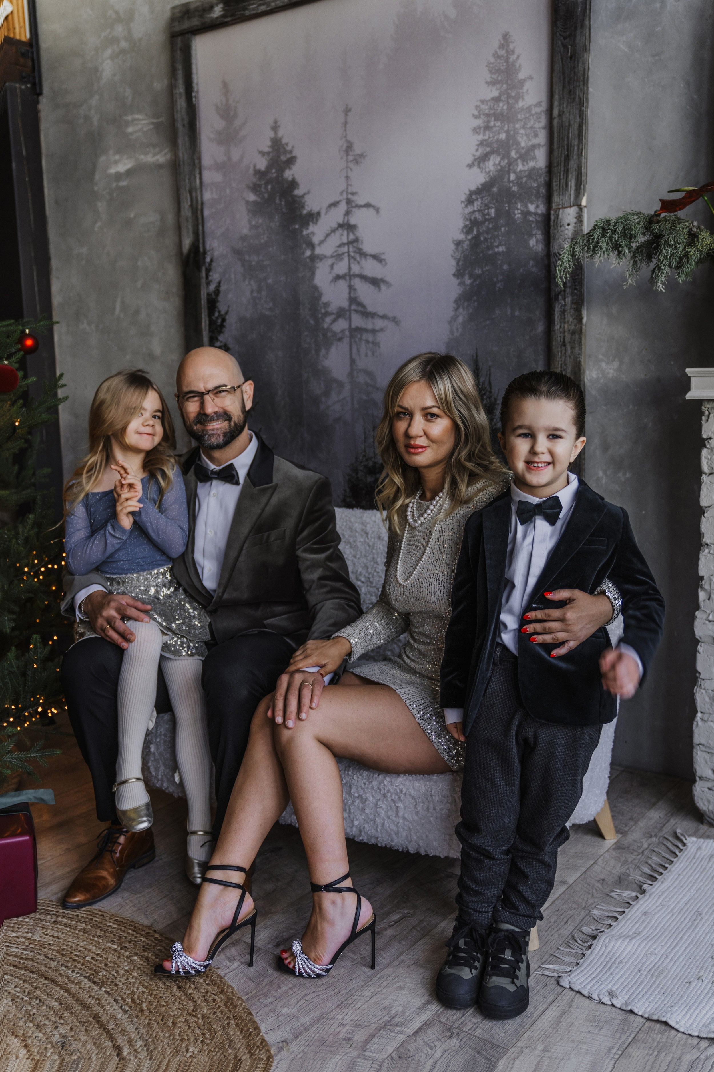 Лиза, Скарлетт, Винсент и Деннис. Минск, Рождество. Olga Modjaro