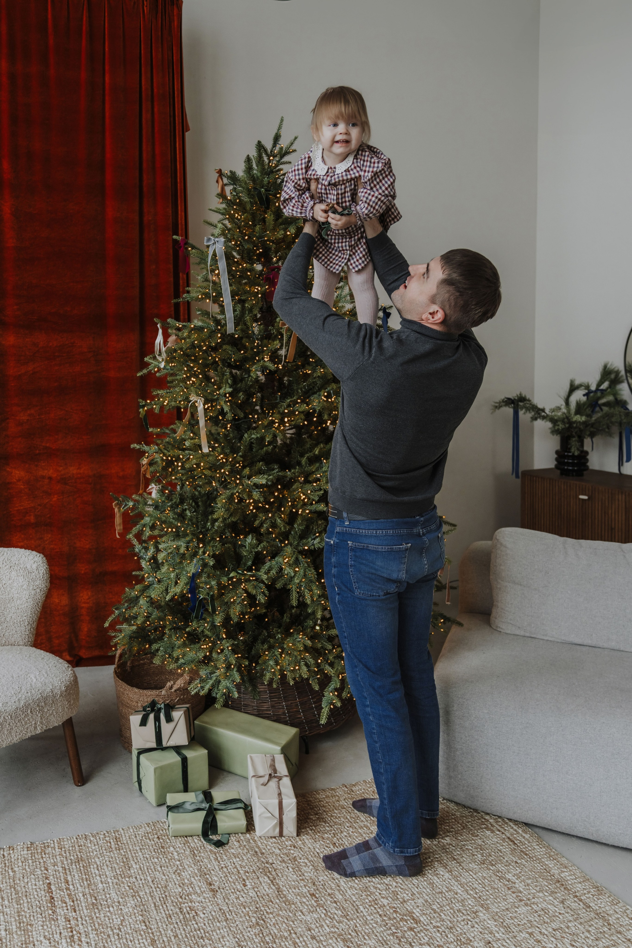 Michail, Ekaterina and Masha. Christmas. Minsk. Olga Modjaro