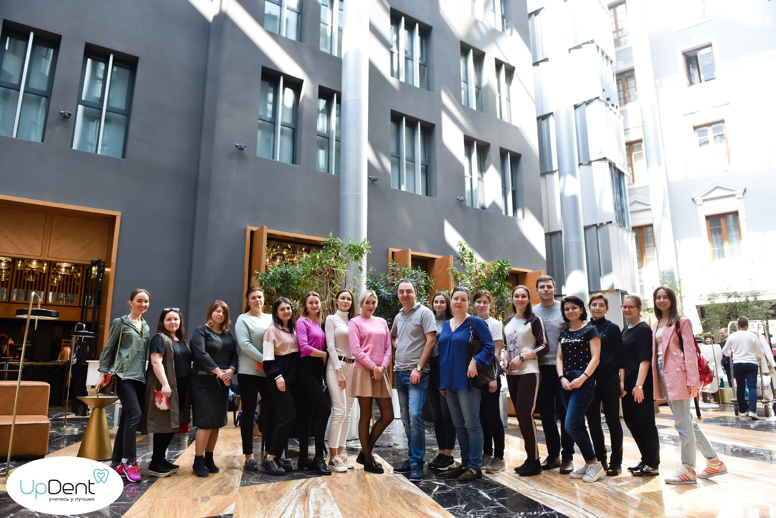 Курсы и тренинги. Анастасия Петрович фотограф, фотокорреспондент в Москве и Санкт-Петербурге. Фотосъёмка репортажа, мероприятия, корпоративная съёмка, контент