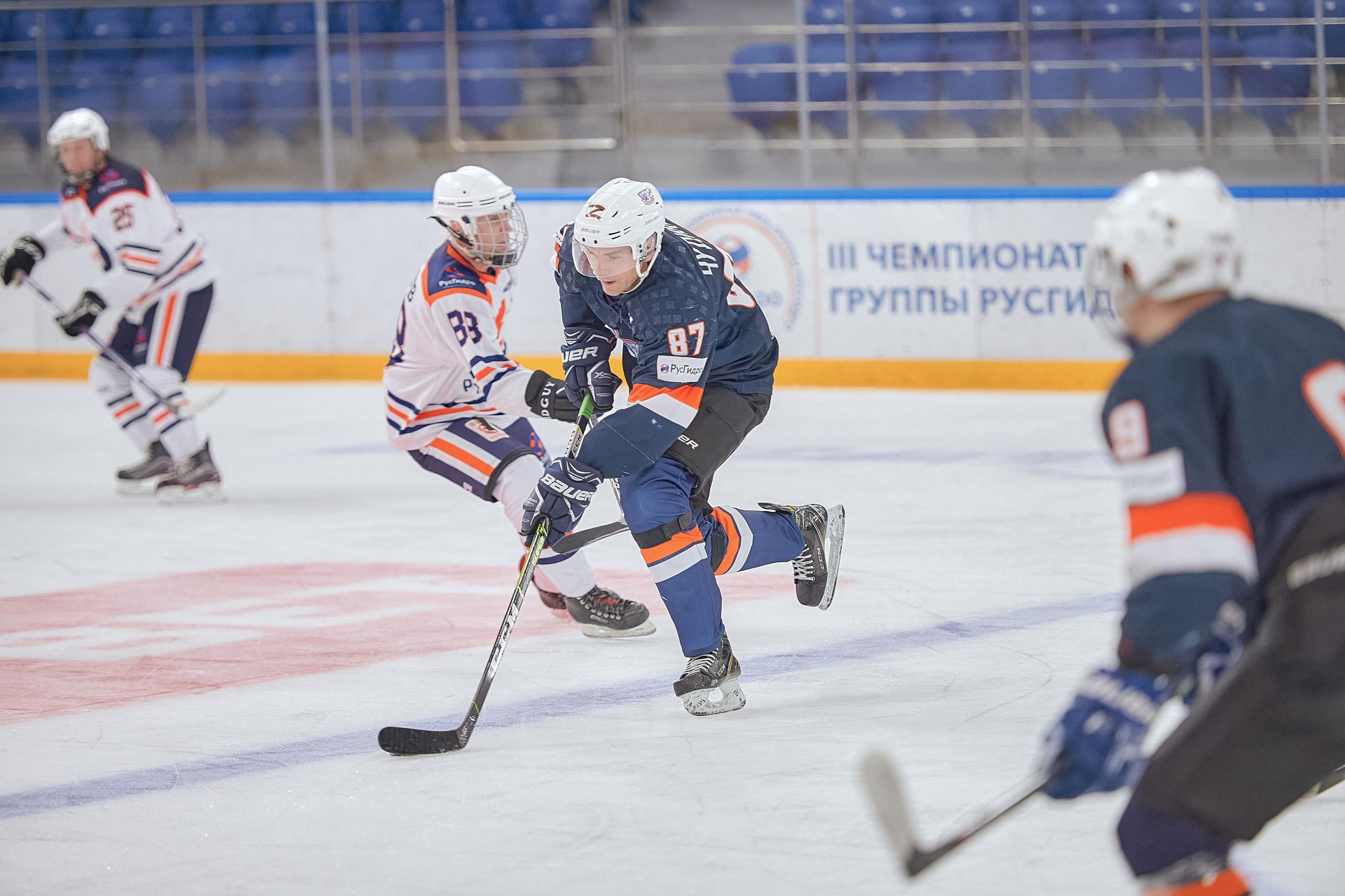 Портфолио репортажной фотосъёмки: Кристалл арена — Хоккей — РусГидро. Фотограф Яковлев Роман — Красноярск