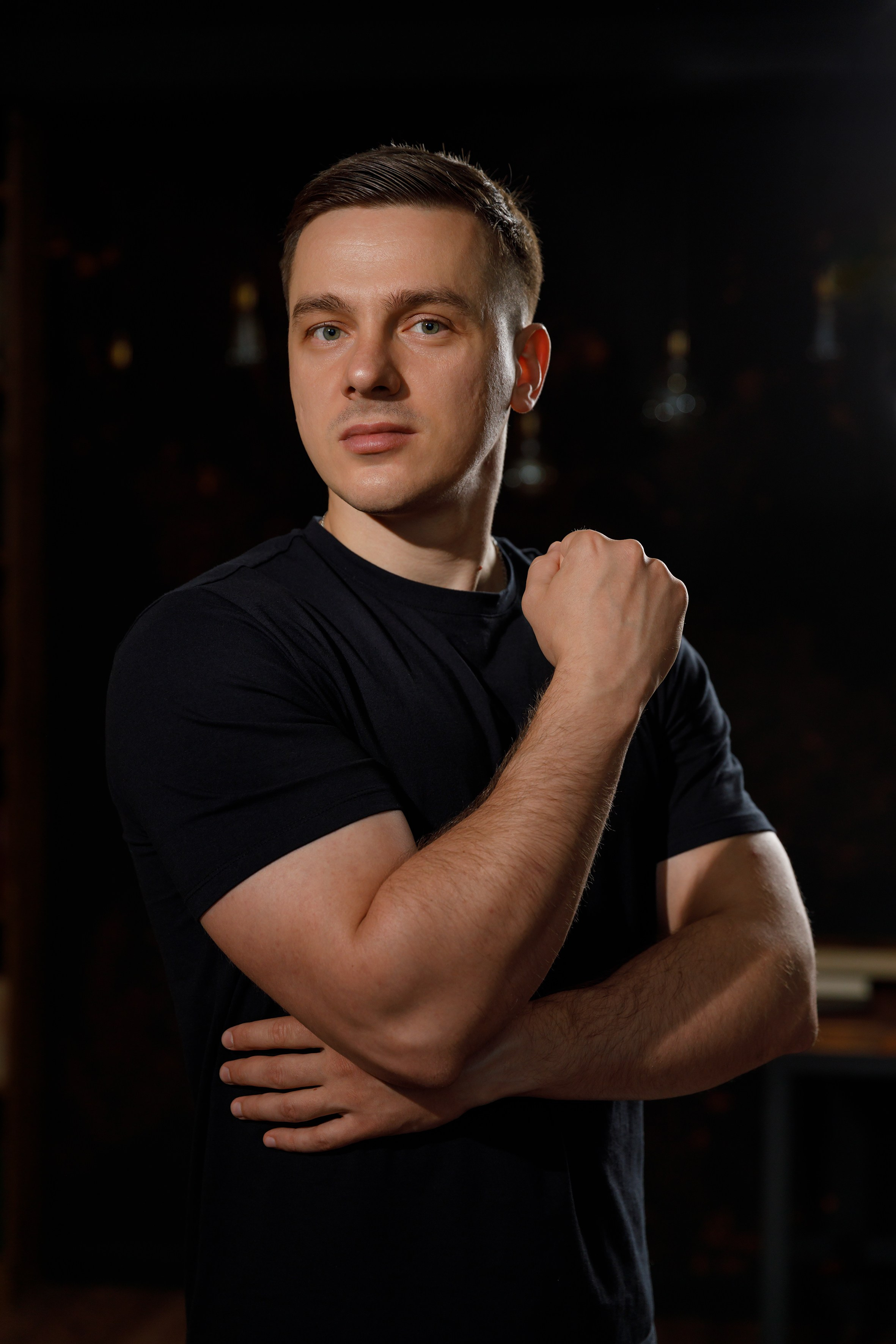 Мужской портрет. Фотограф Анна Телекаева, выпускные альбомы, семейные и репортажные съемки в Омске